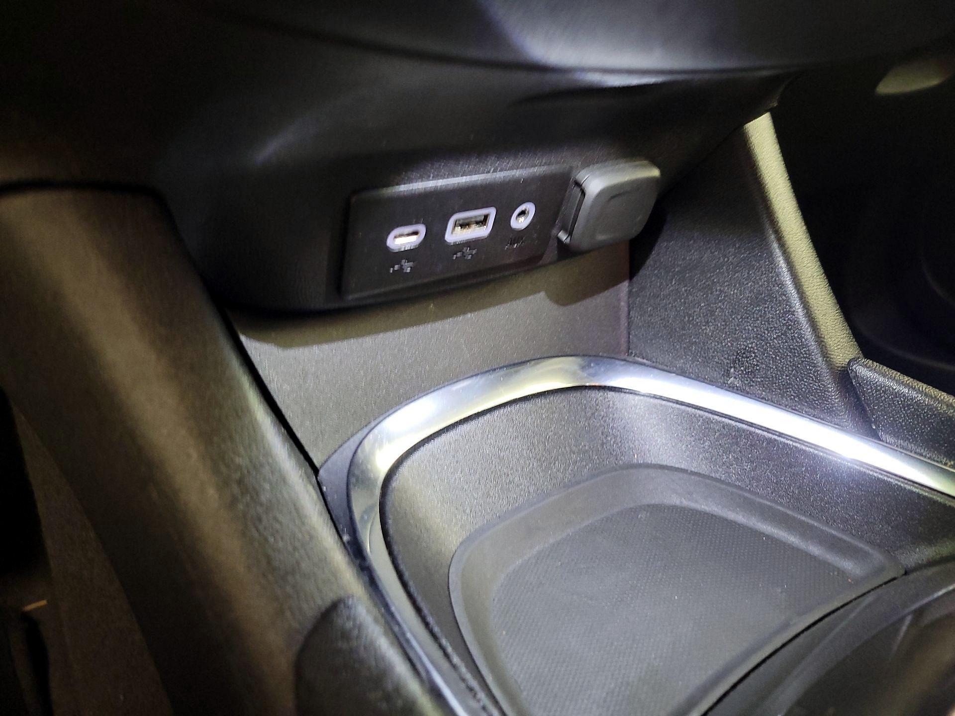 Thumbnail: 2024 Chevrolet Malibu - 18