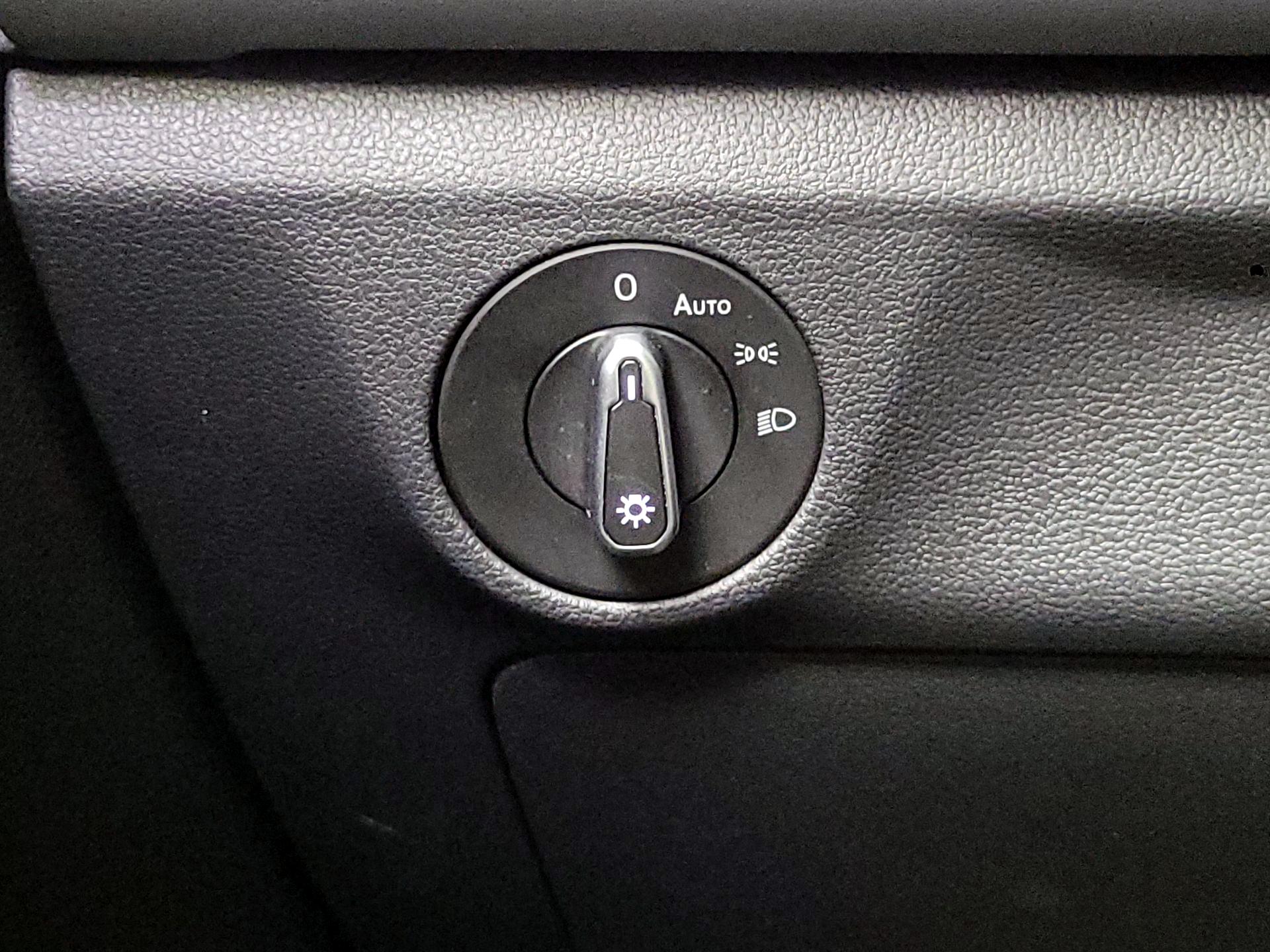 Thumbnail: 2025 Volkswagen Jetta - 13