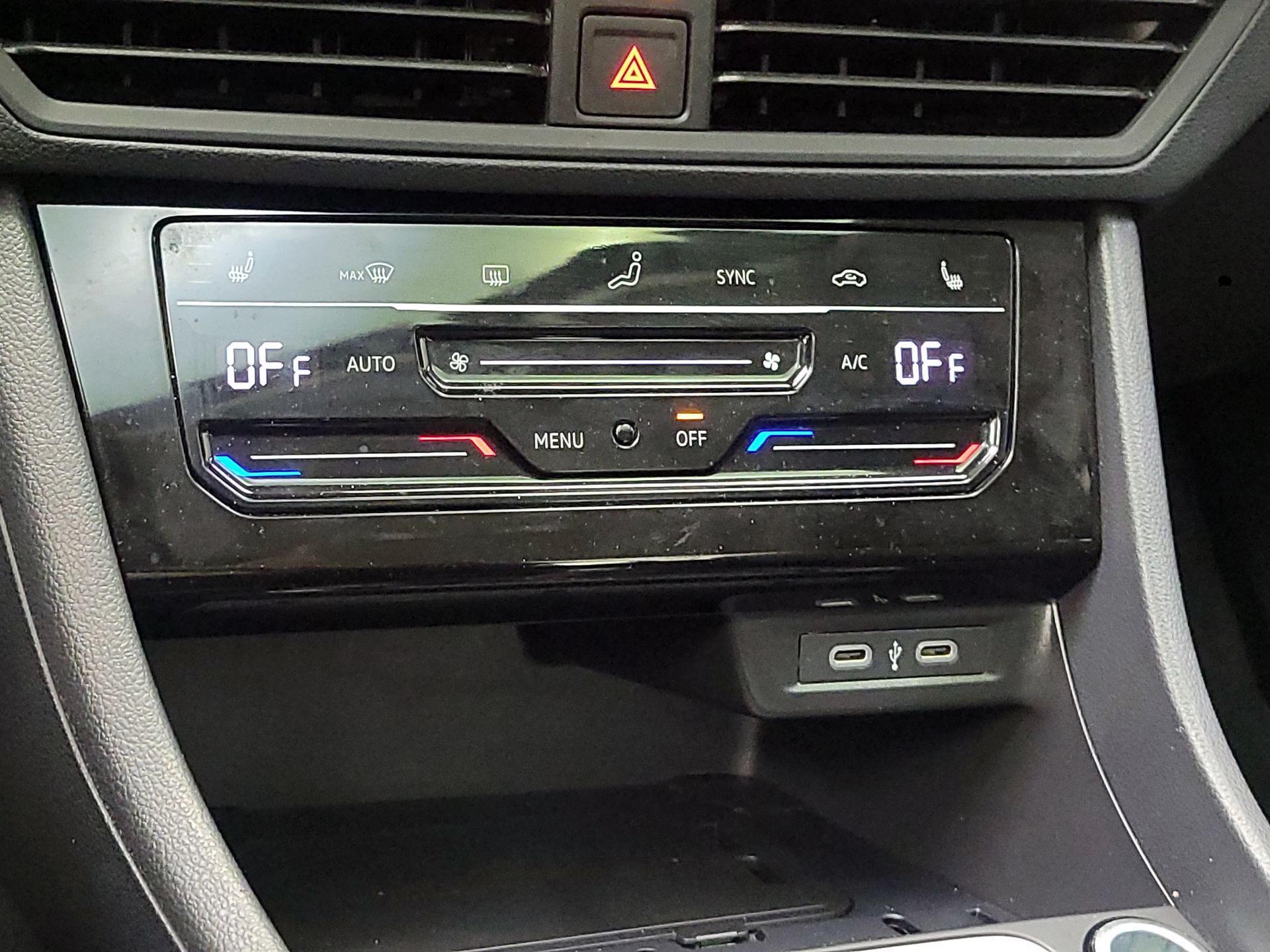 Thumbnail: 2025 Volkswagen Jetta - 16