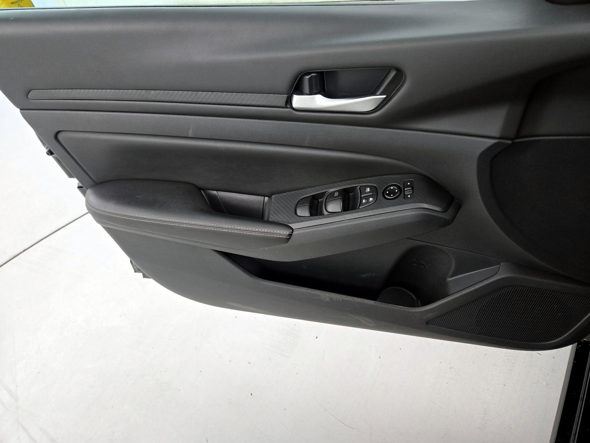 Thumbnail: 2025 Nissan Altima - 12