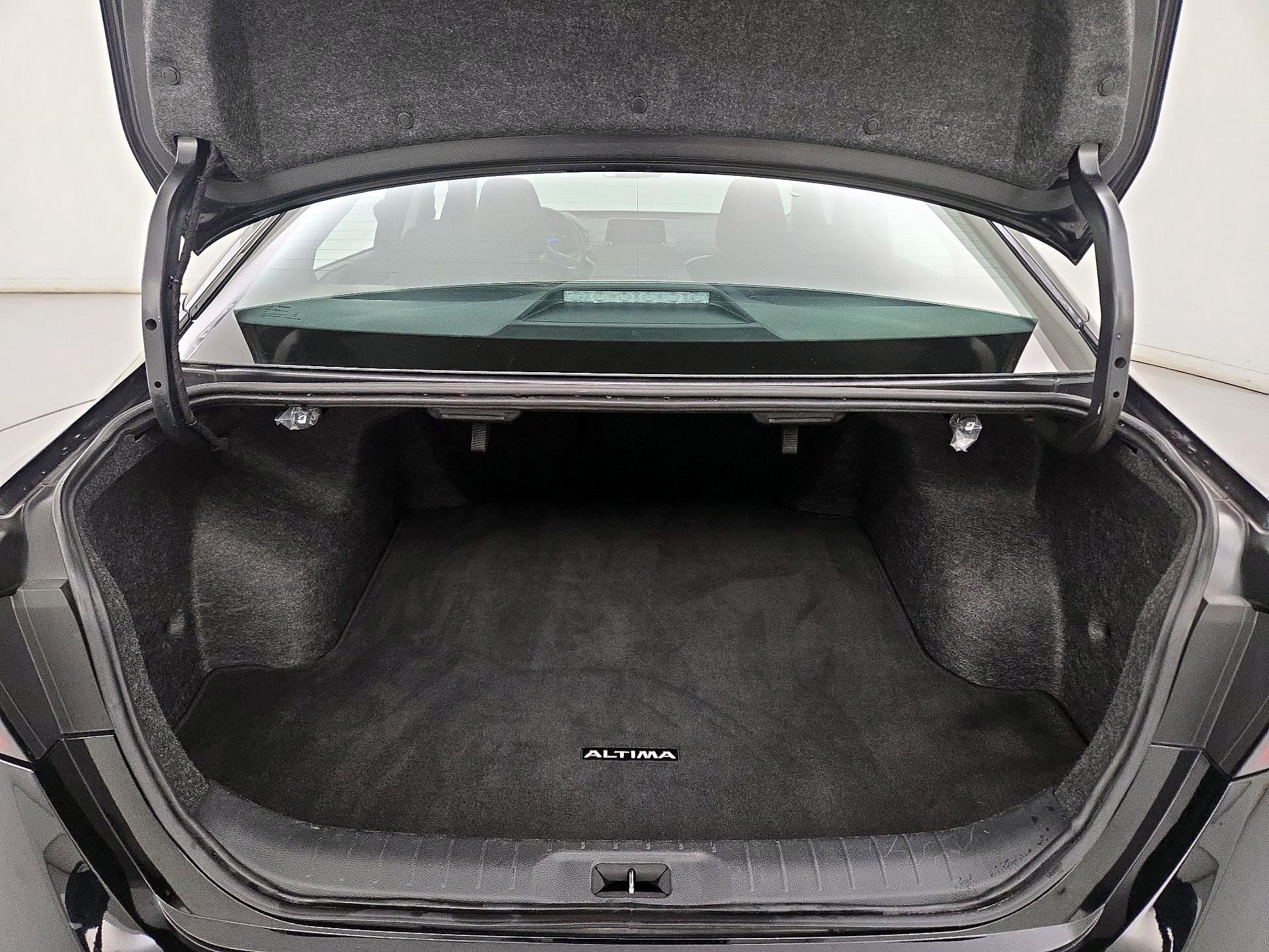 Thumbnail: 2025 Nissan Altima - 20