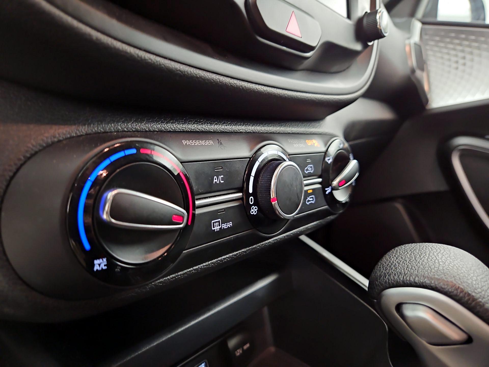 Thumbnail: 2025 Kia Soul - 16