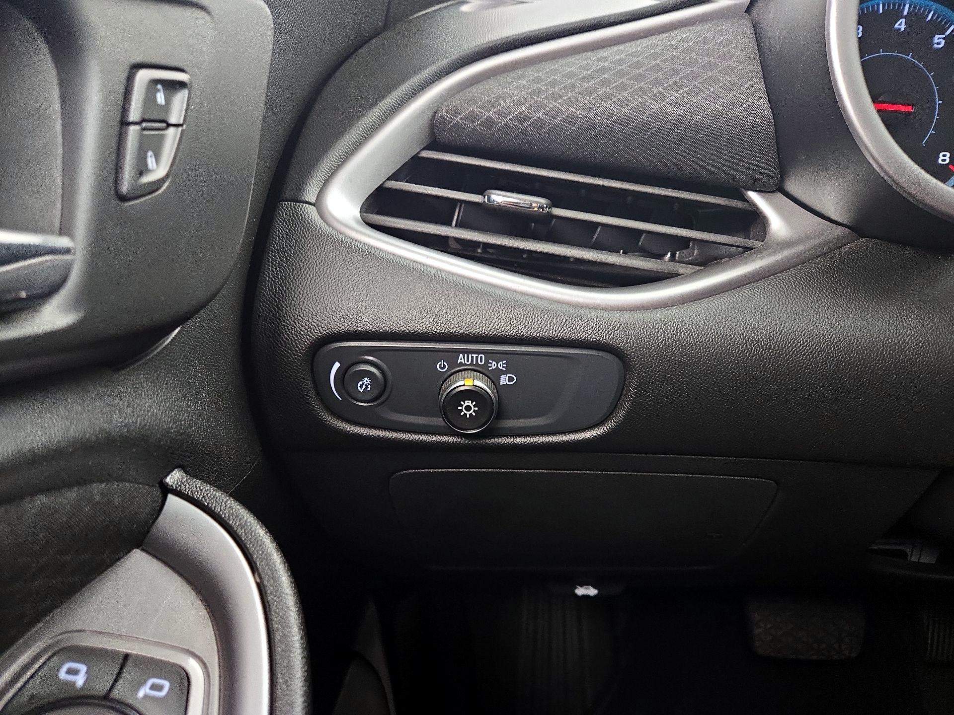 Thumbnail: 2024 Chevrolet Malibu - 13