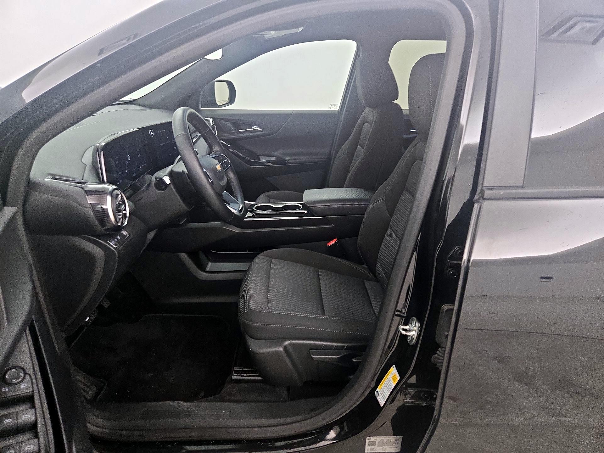 Thumbnail: 2025 Chevrolet Equinox - 11