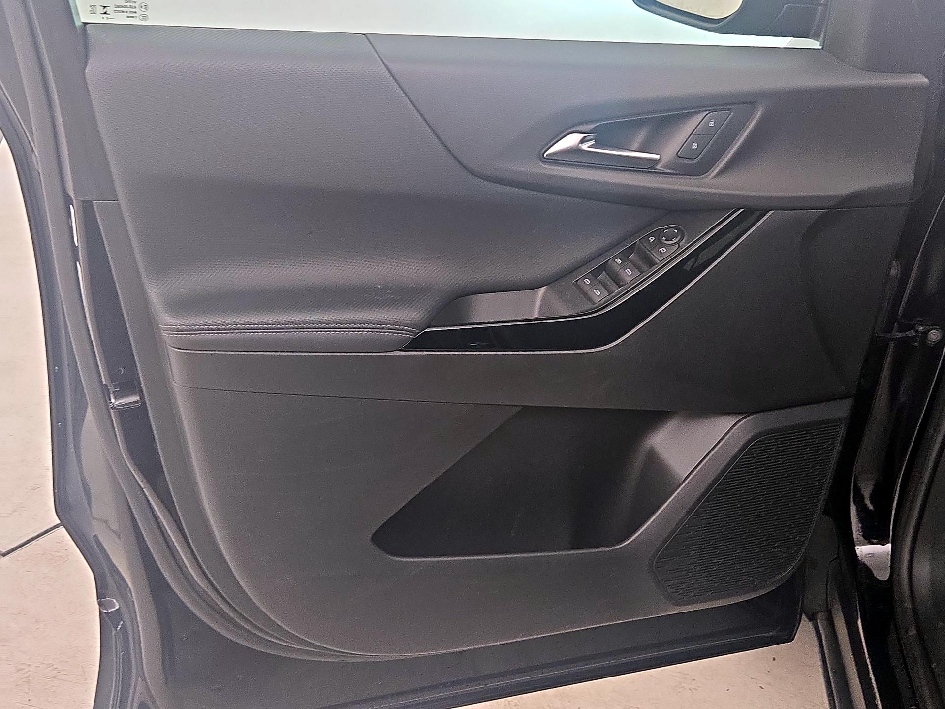 Thumbnail: 2025 Chevrolet Equinox - 12