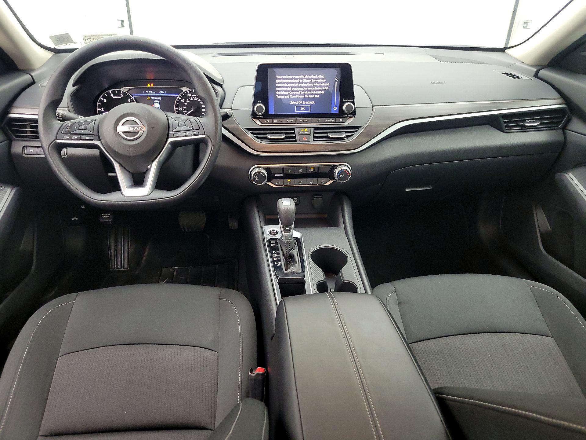 Thumbnail: 2025 Nissan Altima - 9