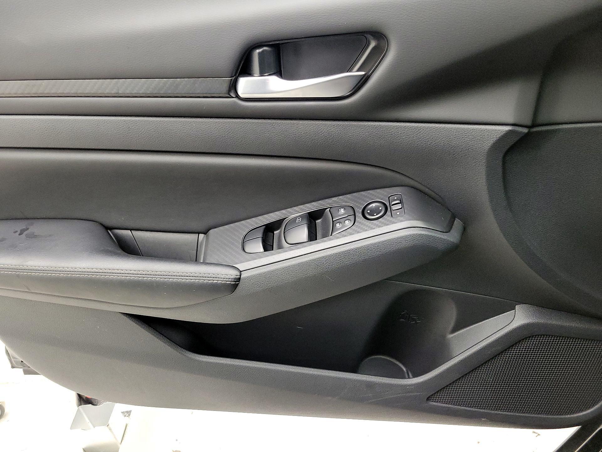 Thumbnail: 2025 Nissan Altima - 12