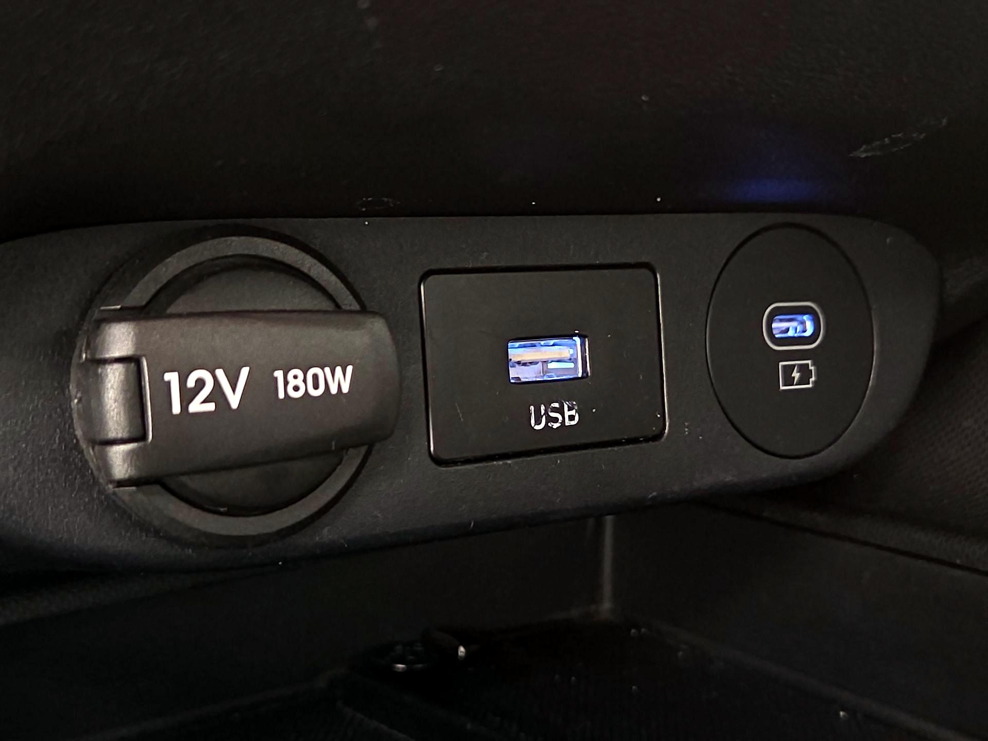 Thumbnail: 2025 Hyundai Elantra - 19