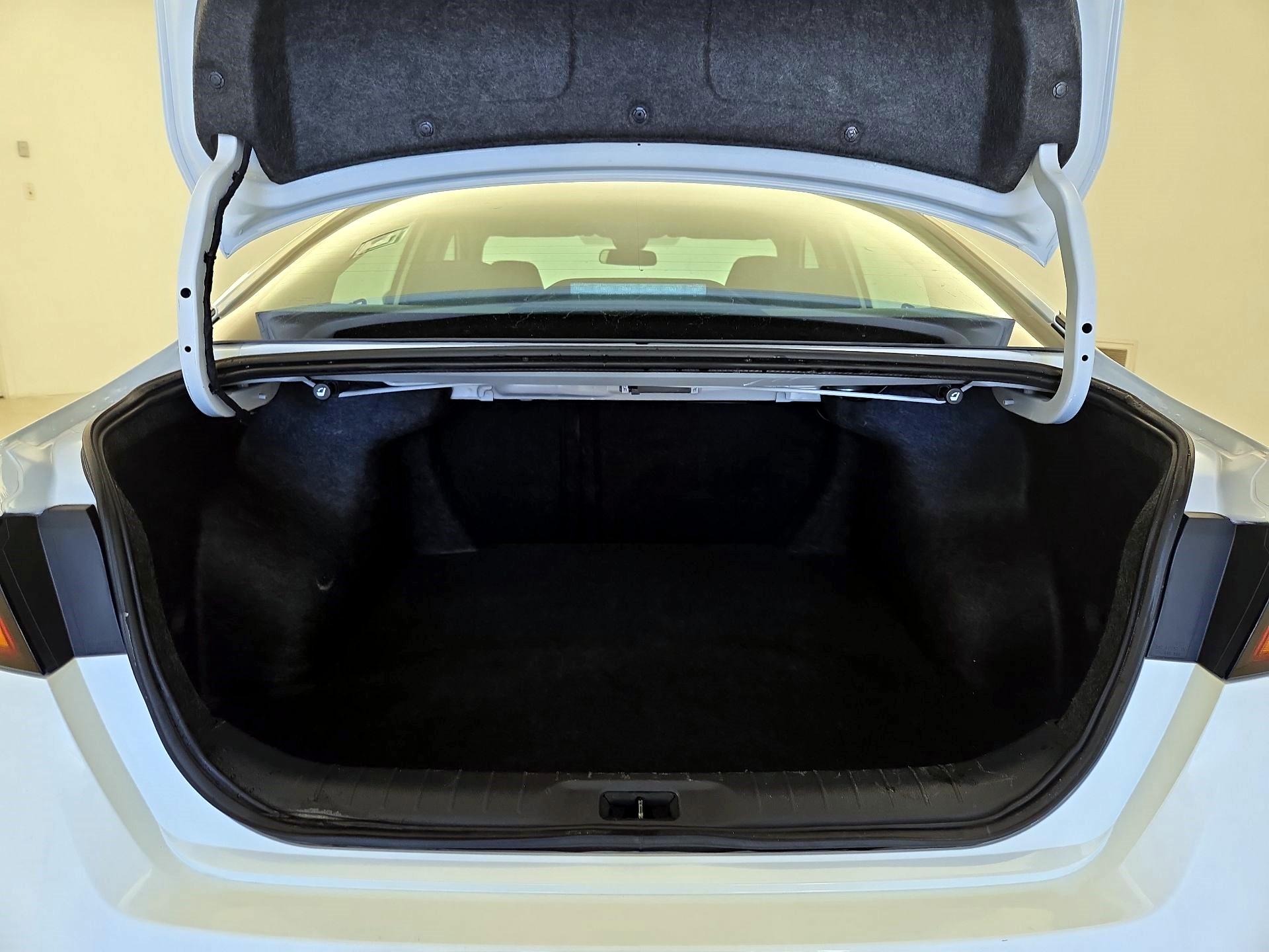 Thumbnail: 2025 Nissan Altima - 18