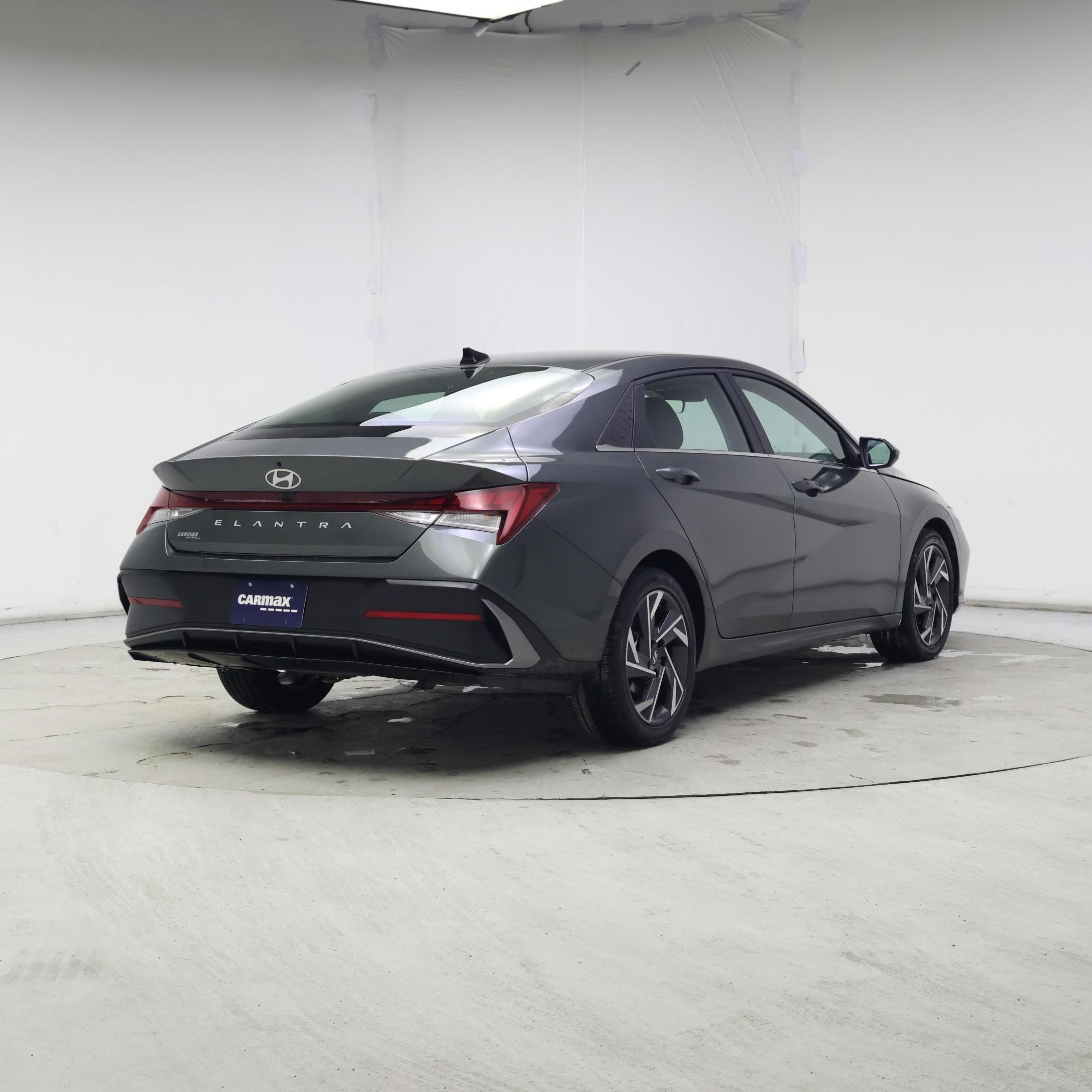 Thumbnail: 2025 Hyundai Elantra - 8