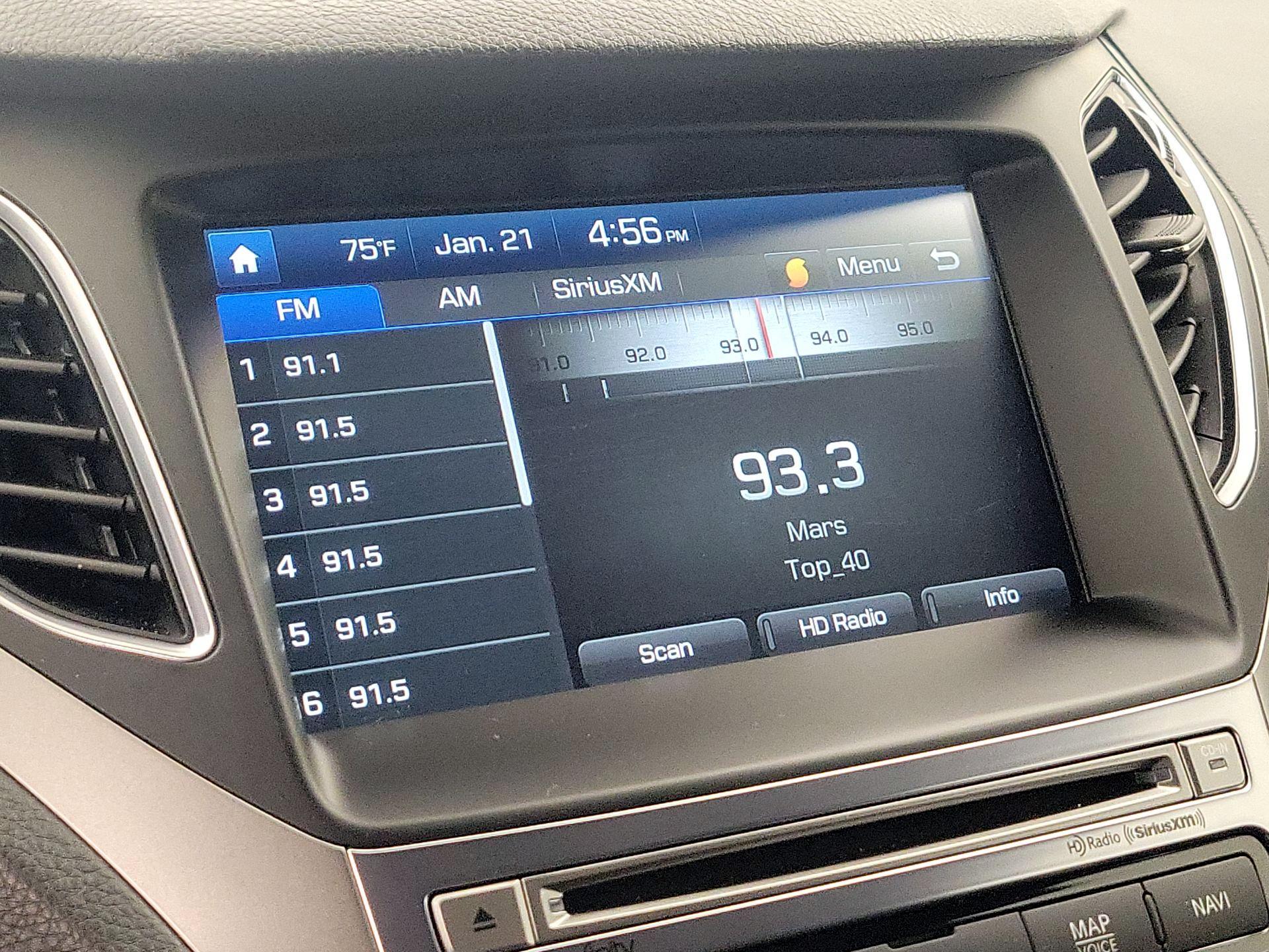 Thumbnail: 2016 Hyundai Azera - 16