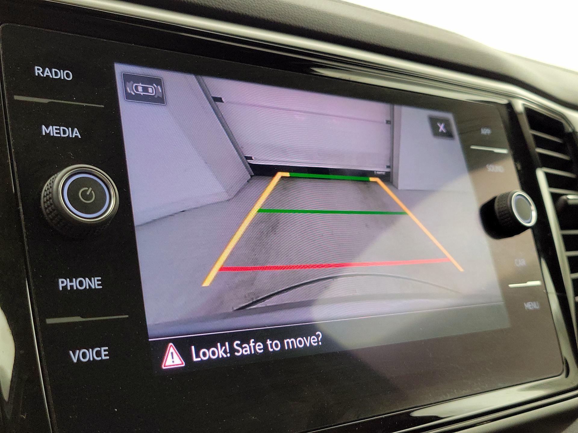 Thumbnail: 2022 Volkswagen Atlas - 14