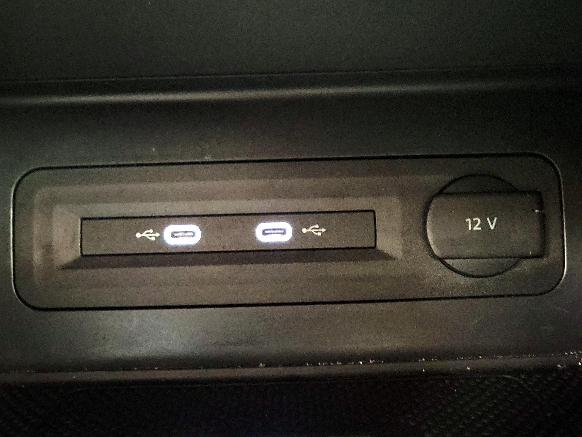 Thumbnail: 2022 Volkswagen Atlas - 18