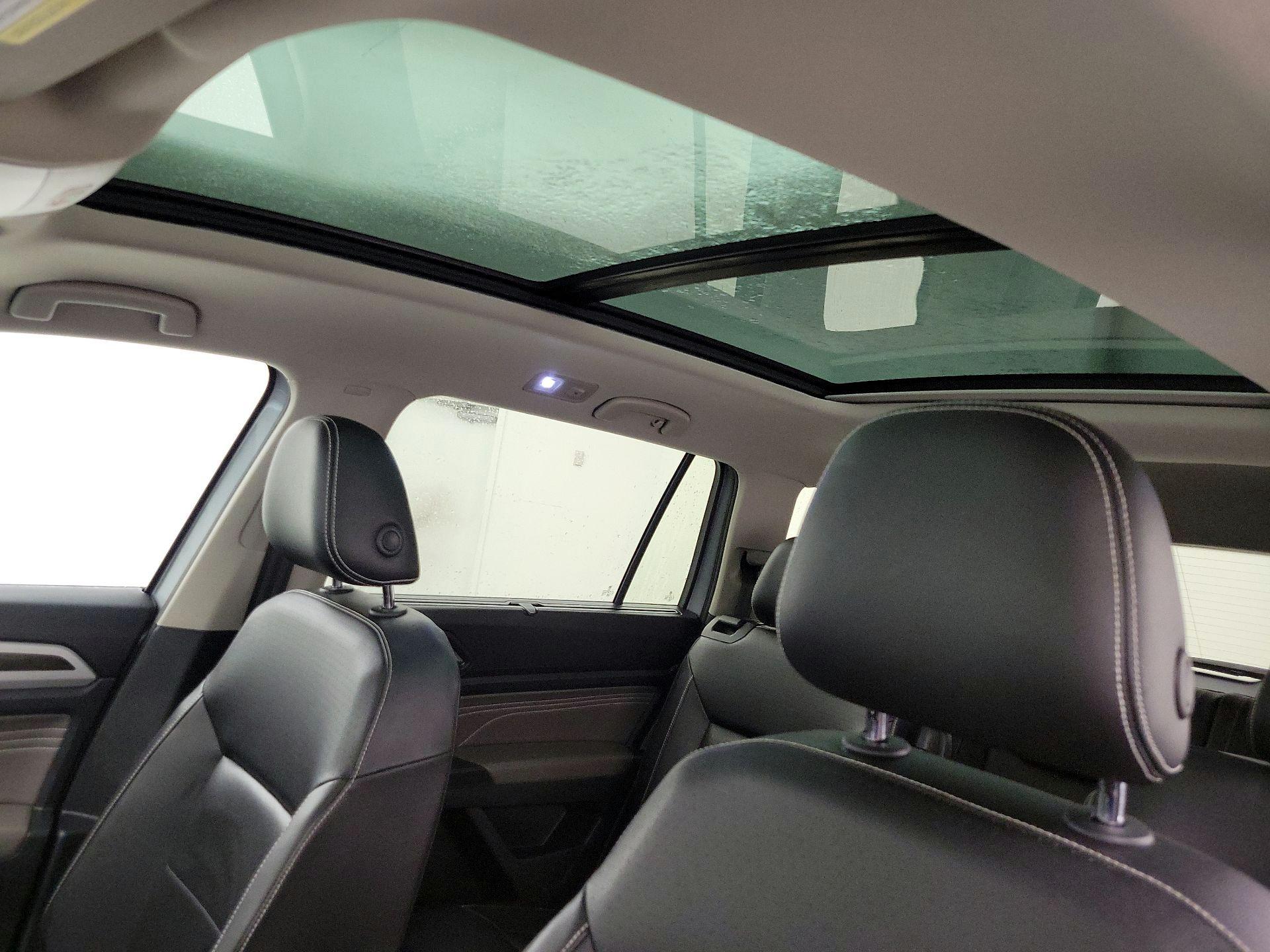 Thumbnail: 2022 Volkswagen Atlas - 19