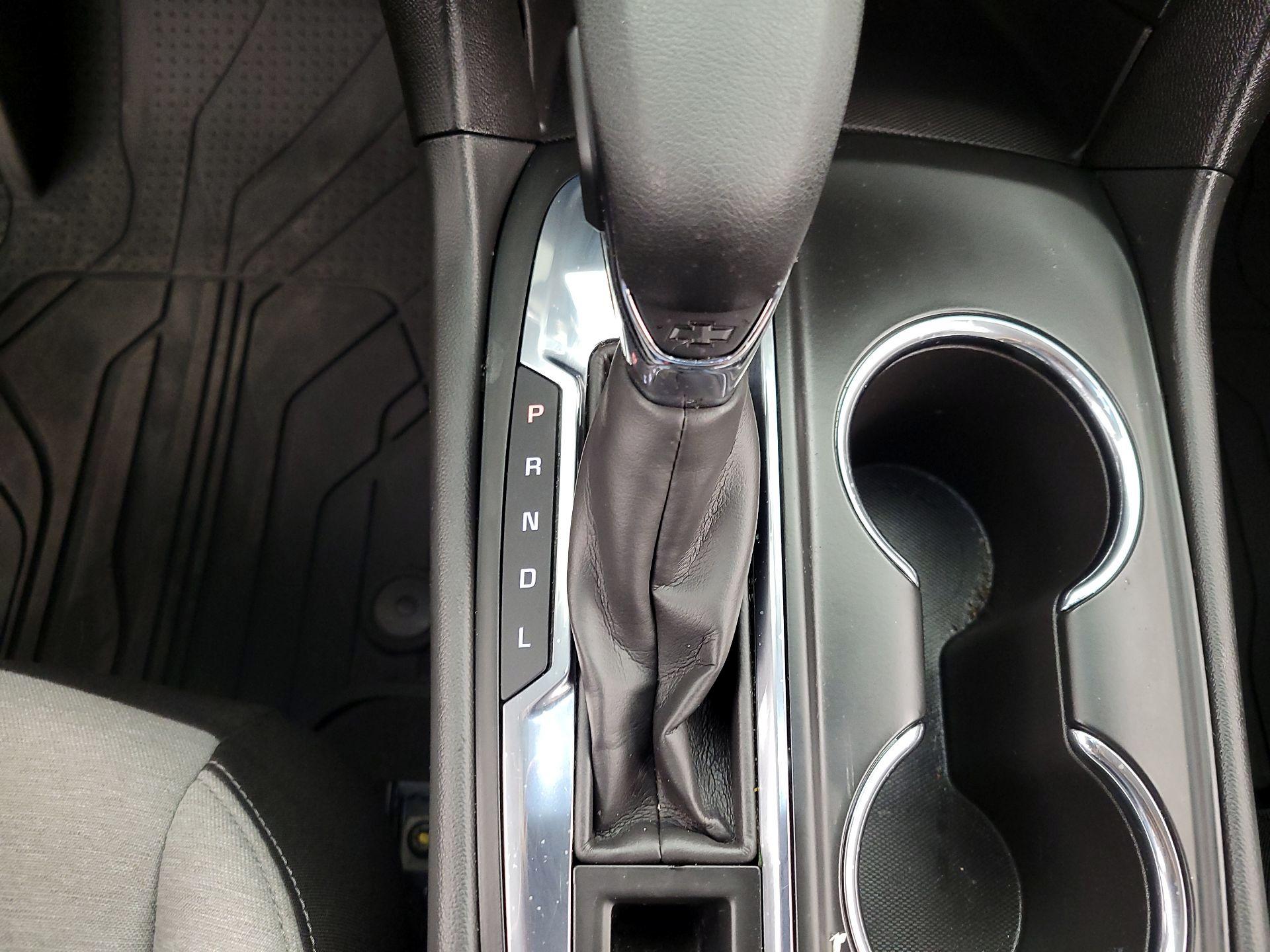 Thumbnail: 2022 Chevrolet Equinox - 17