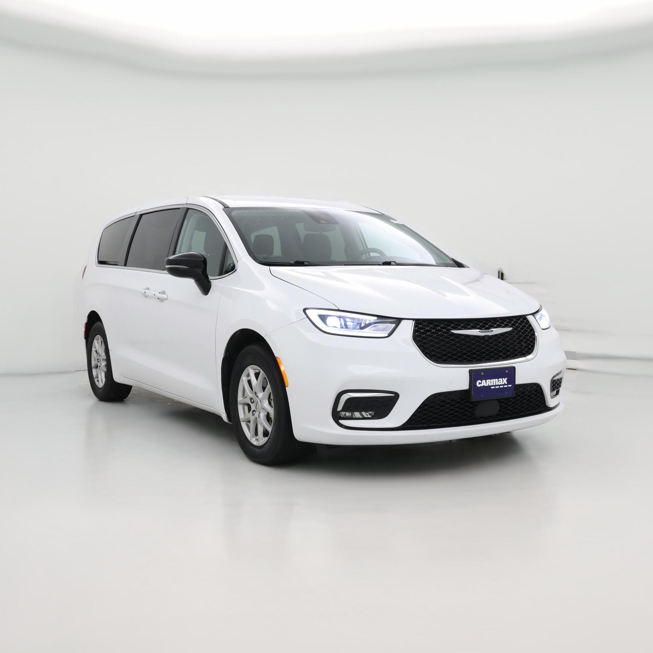 Thumbnail: 2024 Chrysler Pacifica - 1