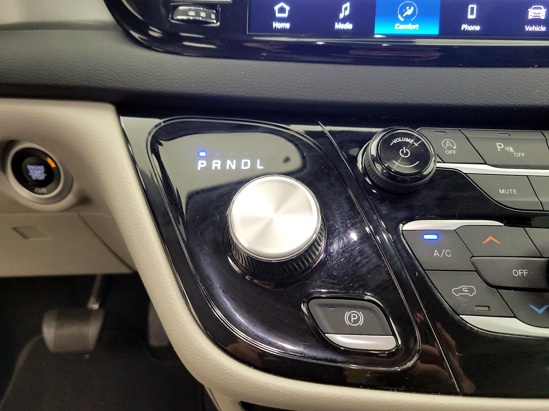 Thumbnail: 2024 Chrysler Pacifica - 17