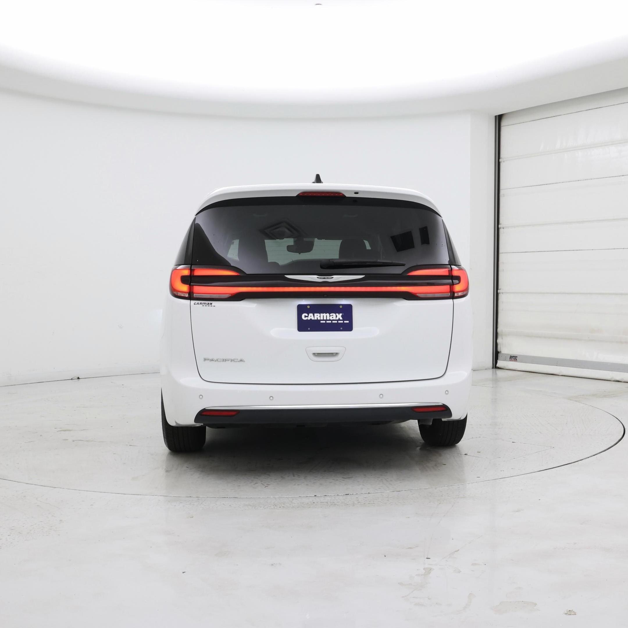 Thumbnail: 2024 Chrysler Pacifica - 6