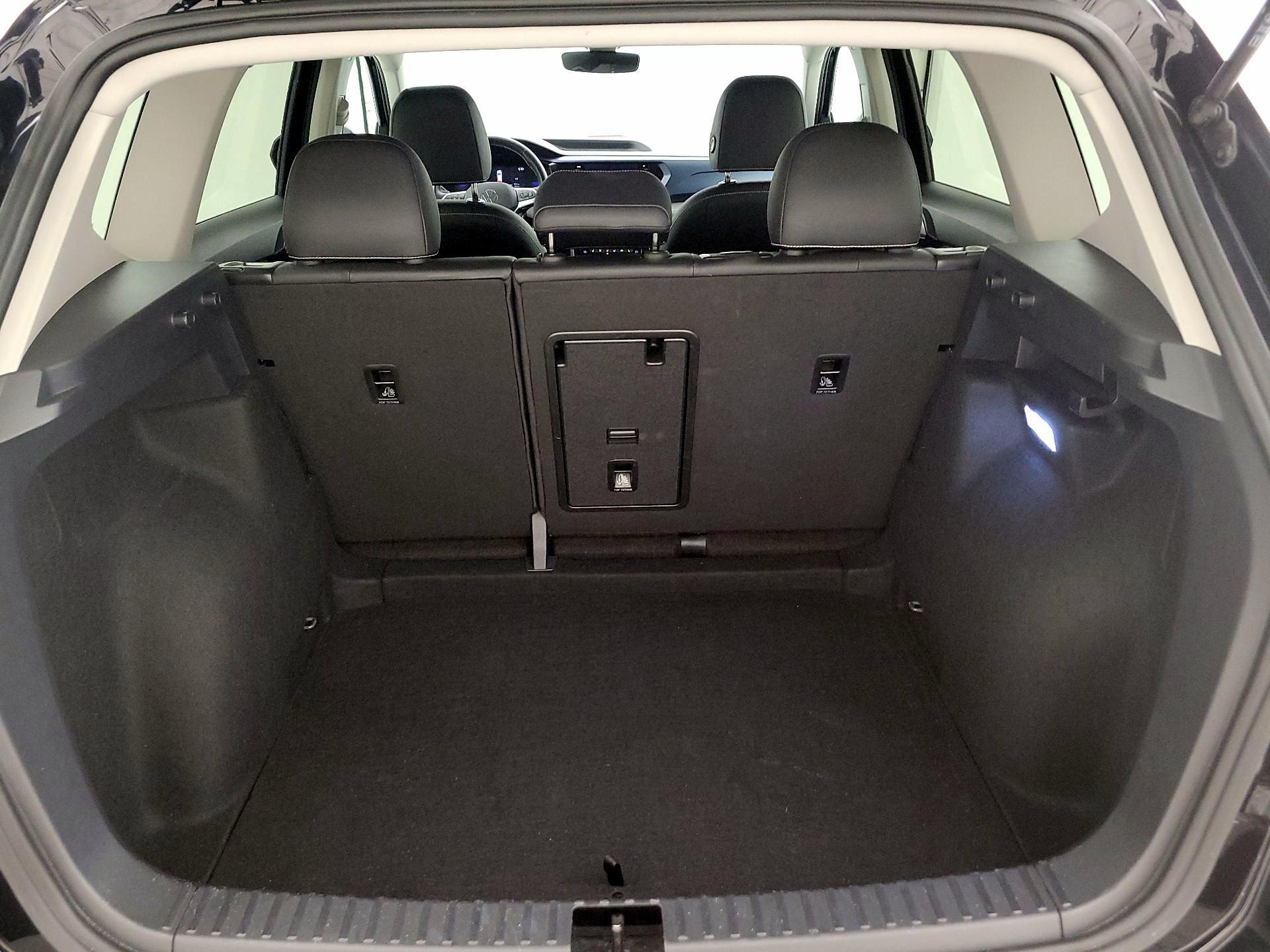 Thumbnail: 2024 Volkswagen Taos - 20