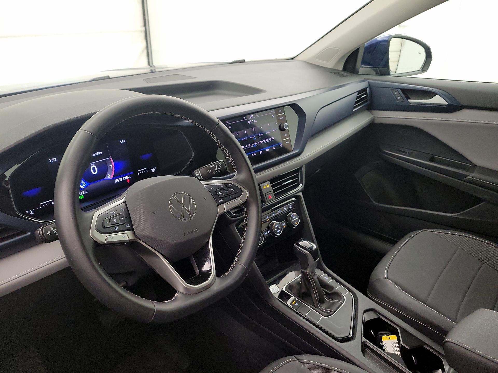 Thumbnail: 2024 Volkswagen Taos - 9