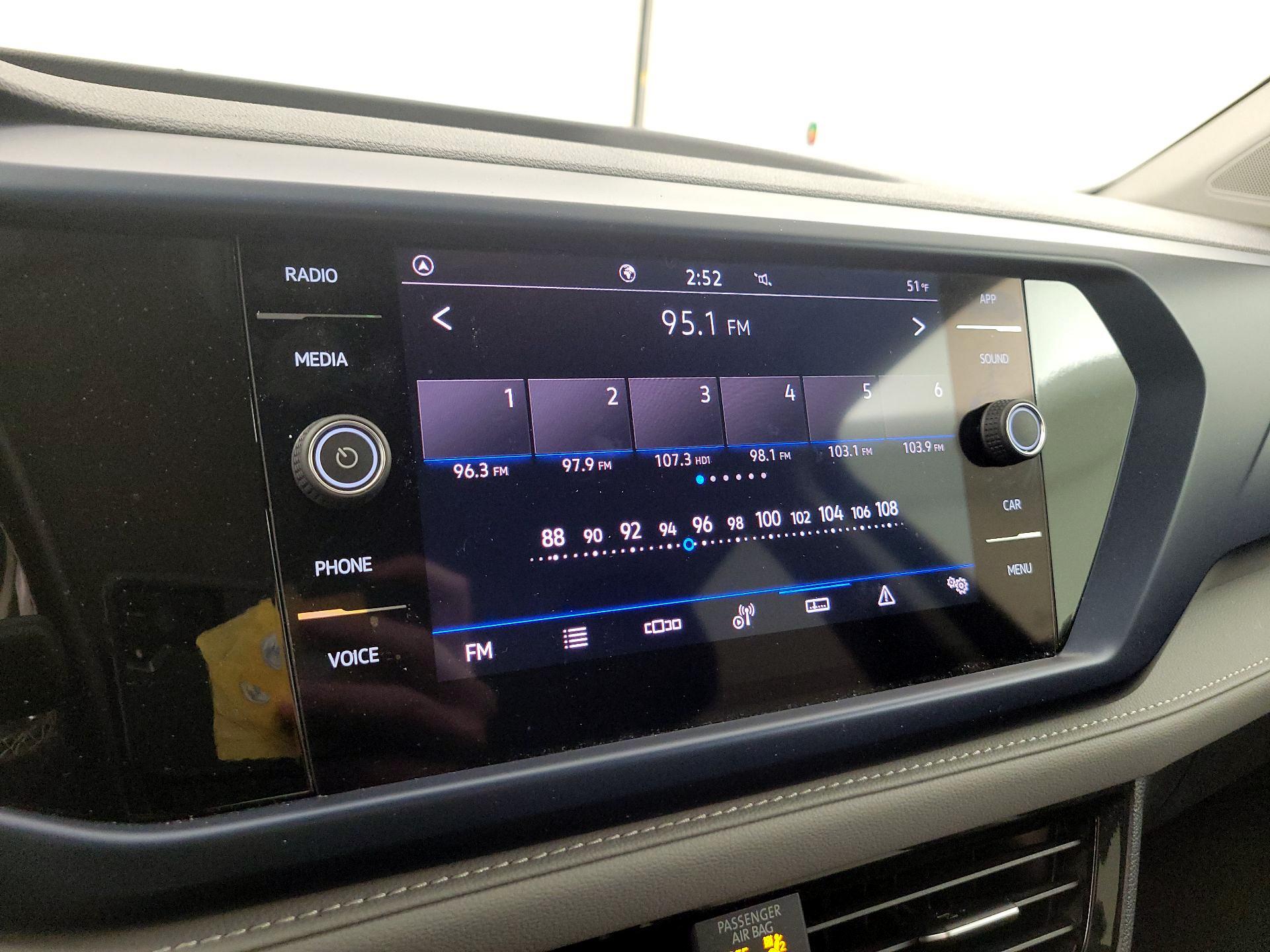 Thumbnail: 2024 Volkswagen Taos - 15