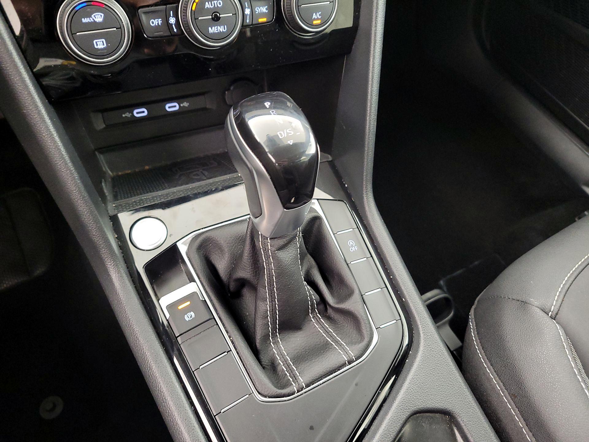 Thumbnail: 2024 Volkswagen Taos - 17