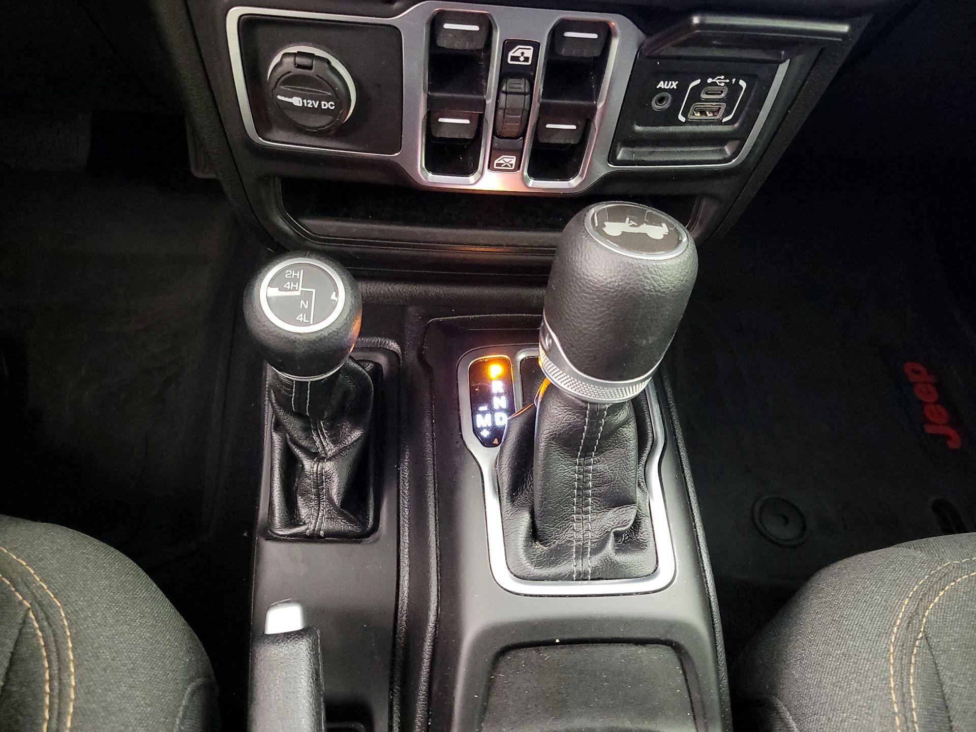 Thumbnail: 2025 Jeep Wrangler - 17