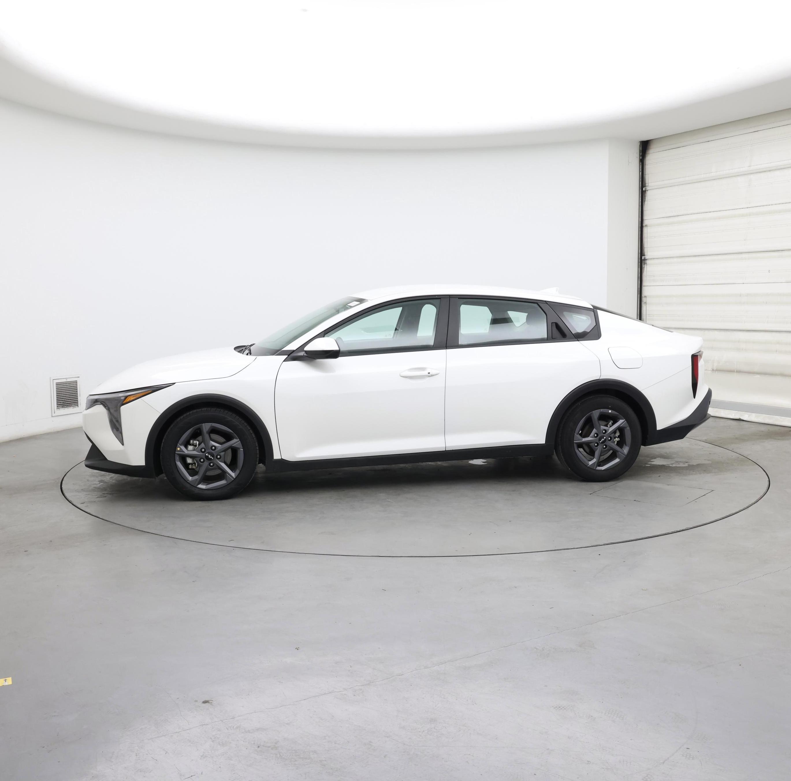 Thumbnail: 2025 Kia K4 - 3