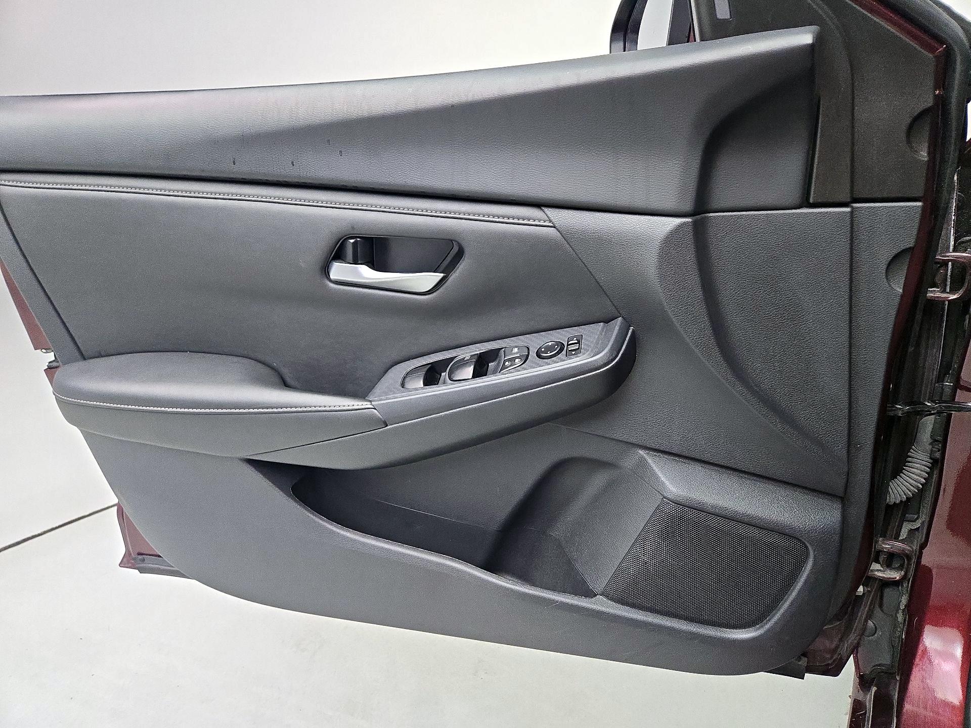 Thumbnail: 2024 Nissan Sentra - 12