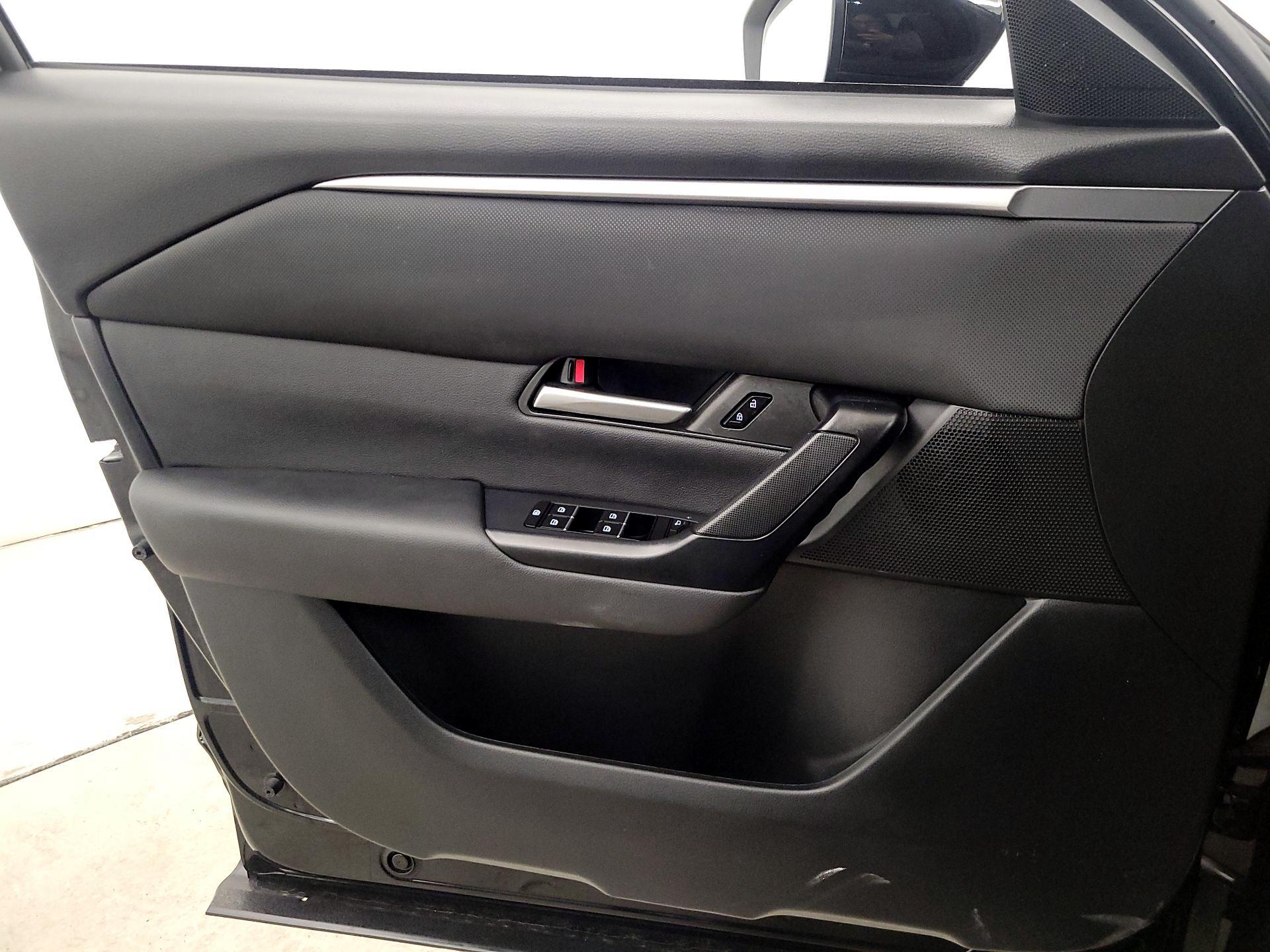 Thumbnail: 2025 Mazda CX-50 - 12