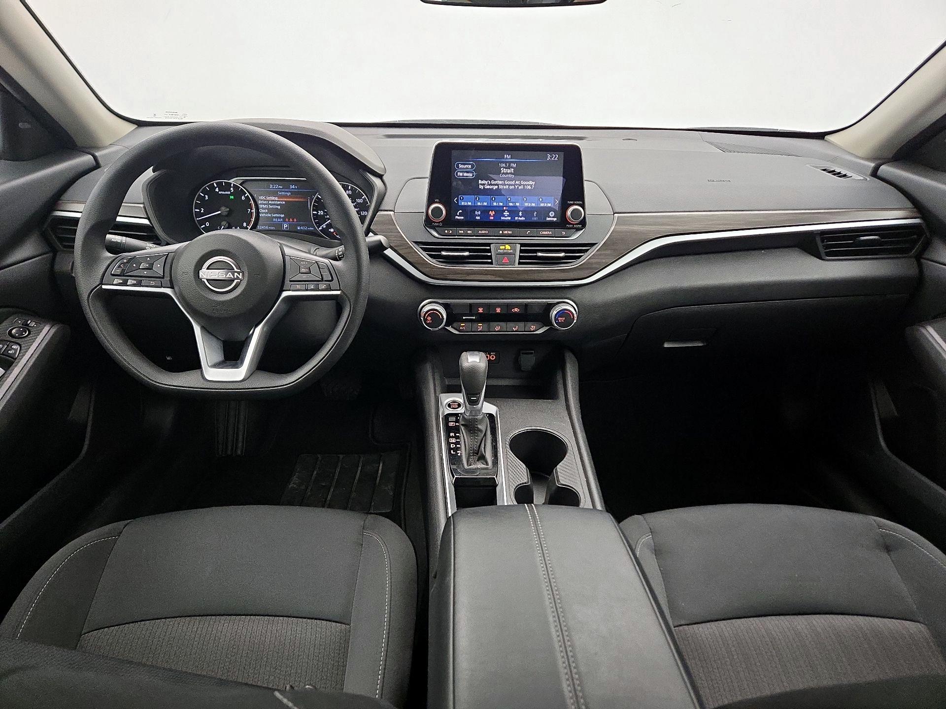 Thumbnail: 2025 Nissan Altima - 9