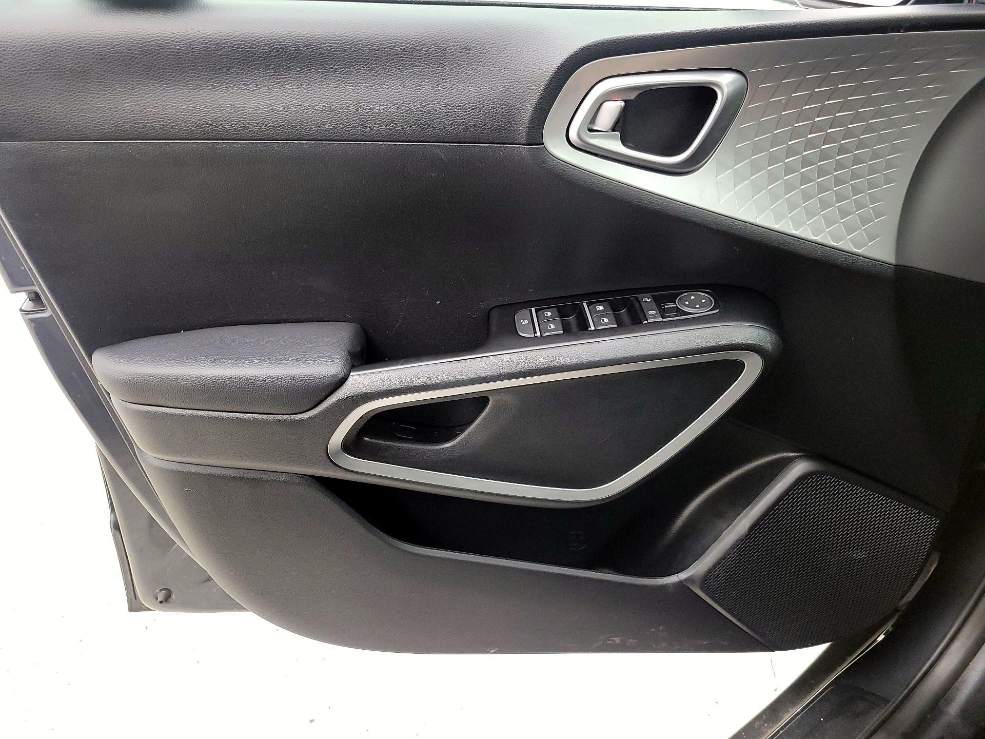 Thumbnail: 2025 Kia Soul - 12