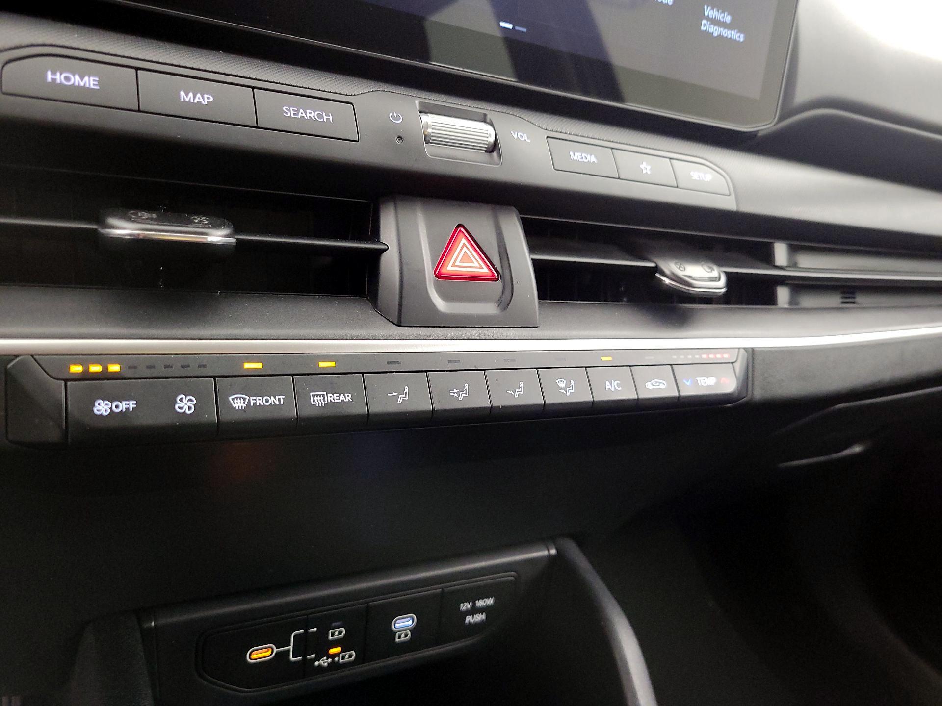 Thumbnail: 2025 Kia K4 - 16