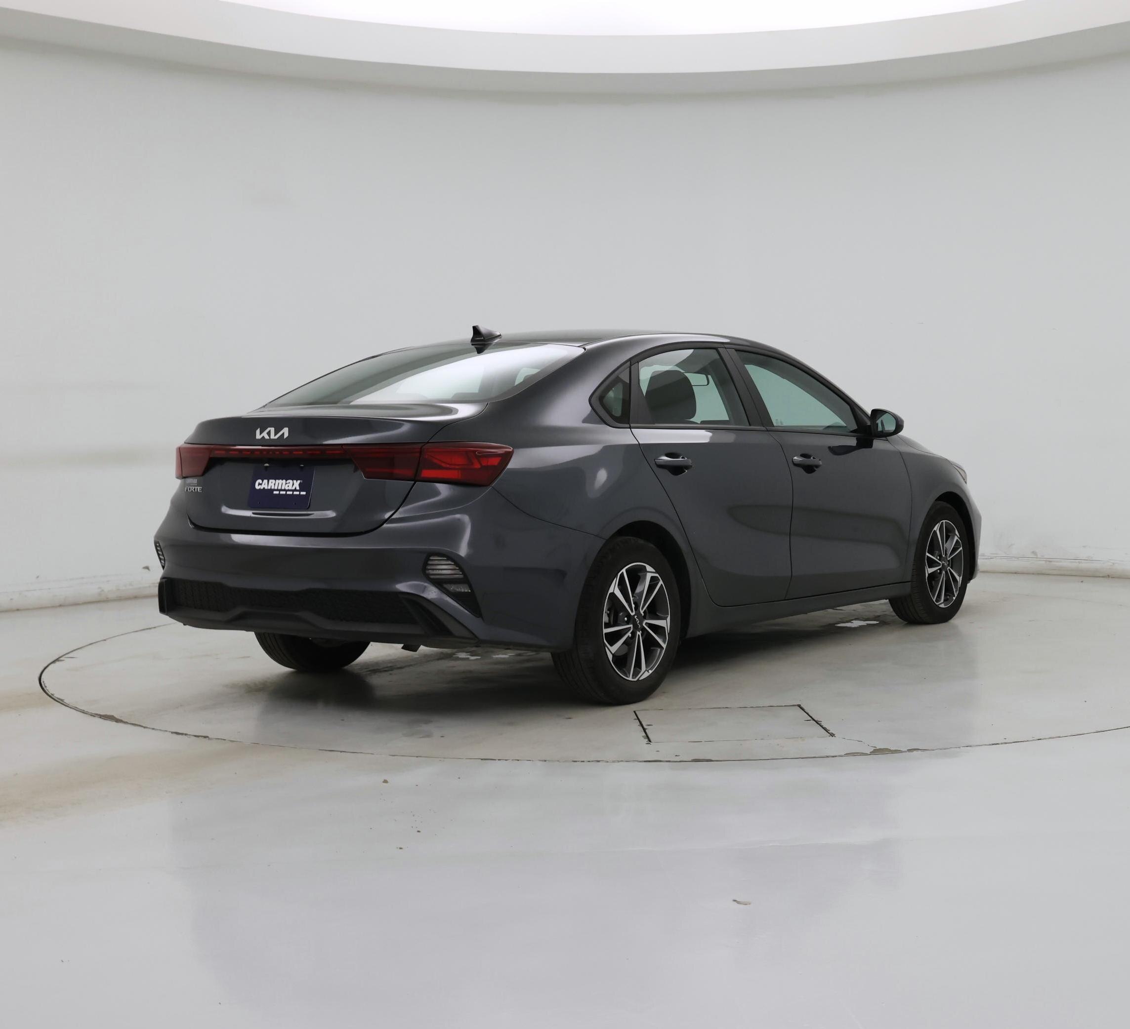 Thumbnail: 2024 Kia Forte - 8