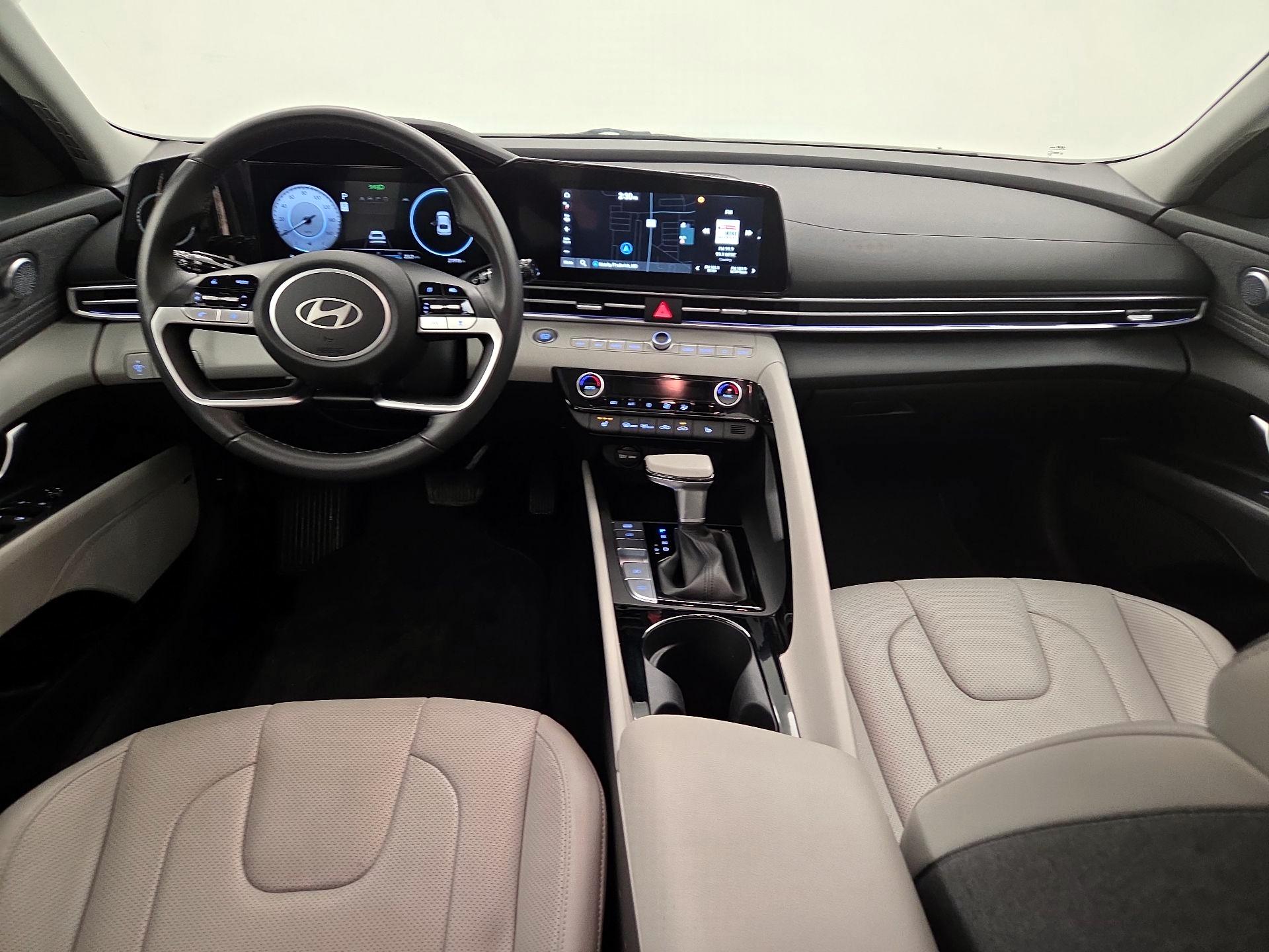 Thumbnail: 2025 Hyundai Elantra - 9