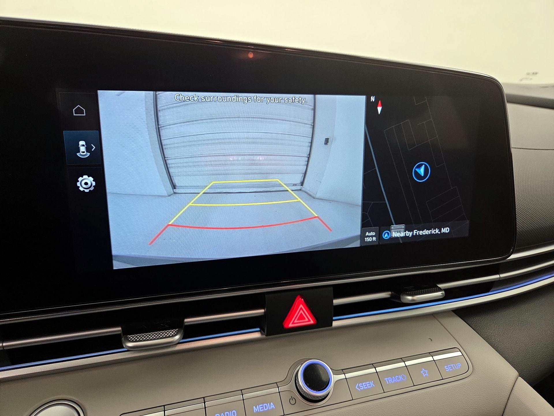 Thumbnail: 2025 Hyundai Elantra - 15