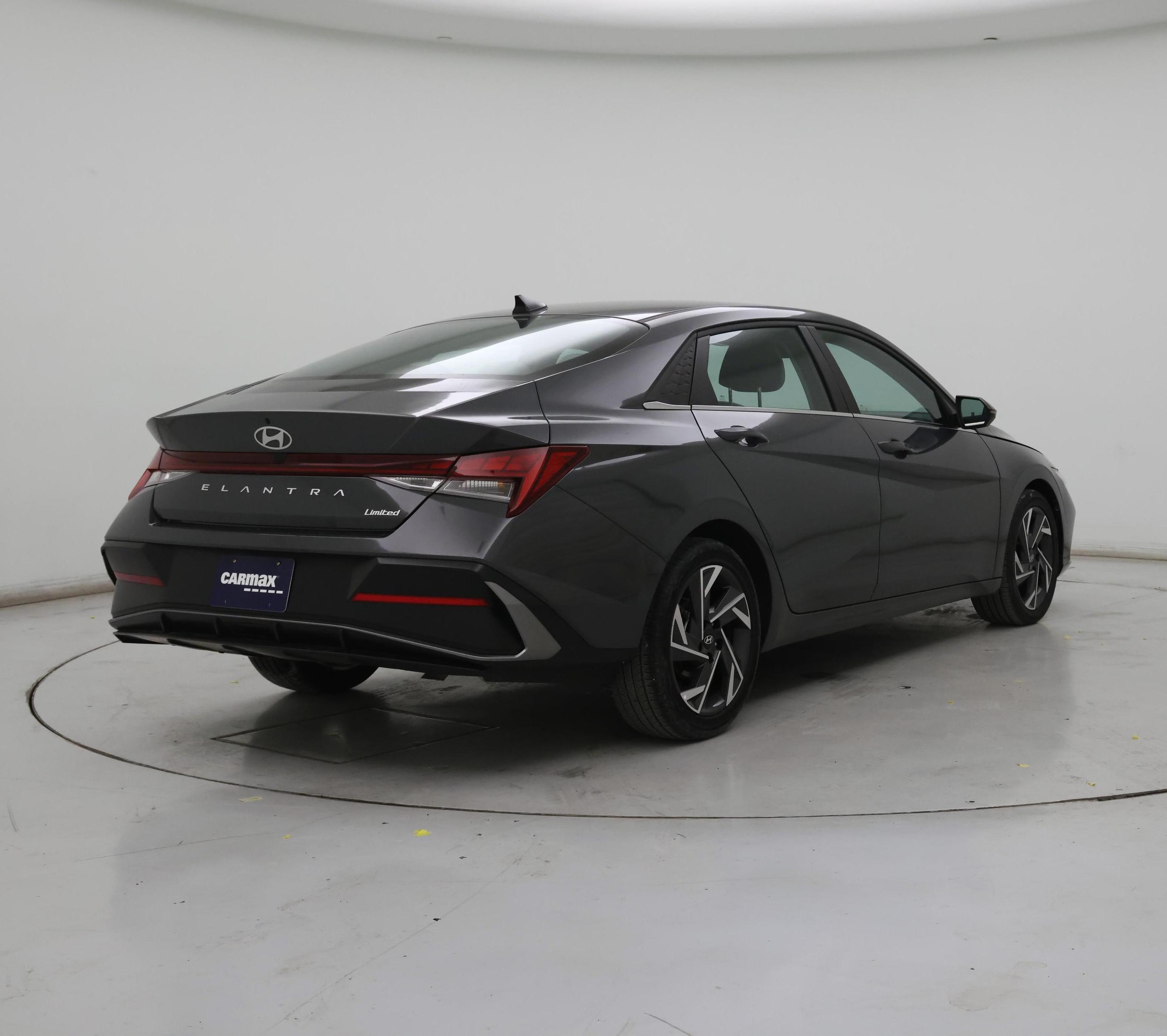 Thumbnail: 2025 Hyundai Elantra - 8