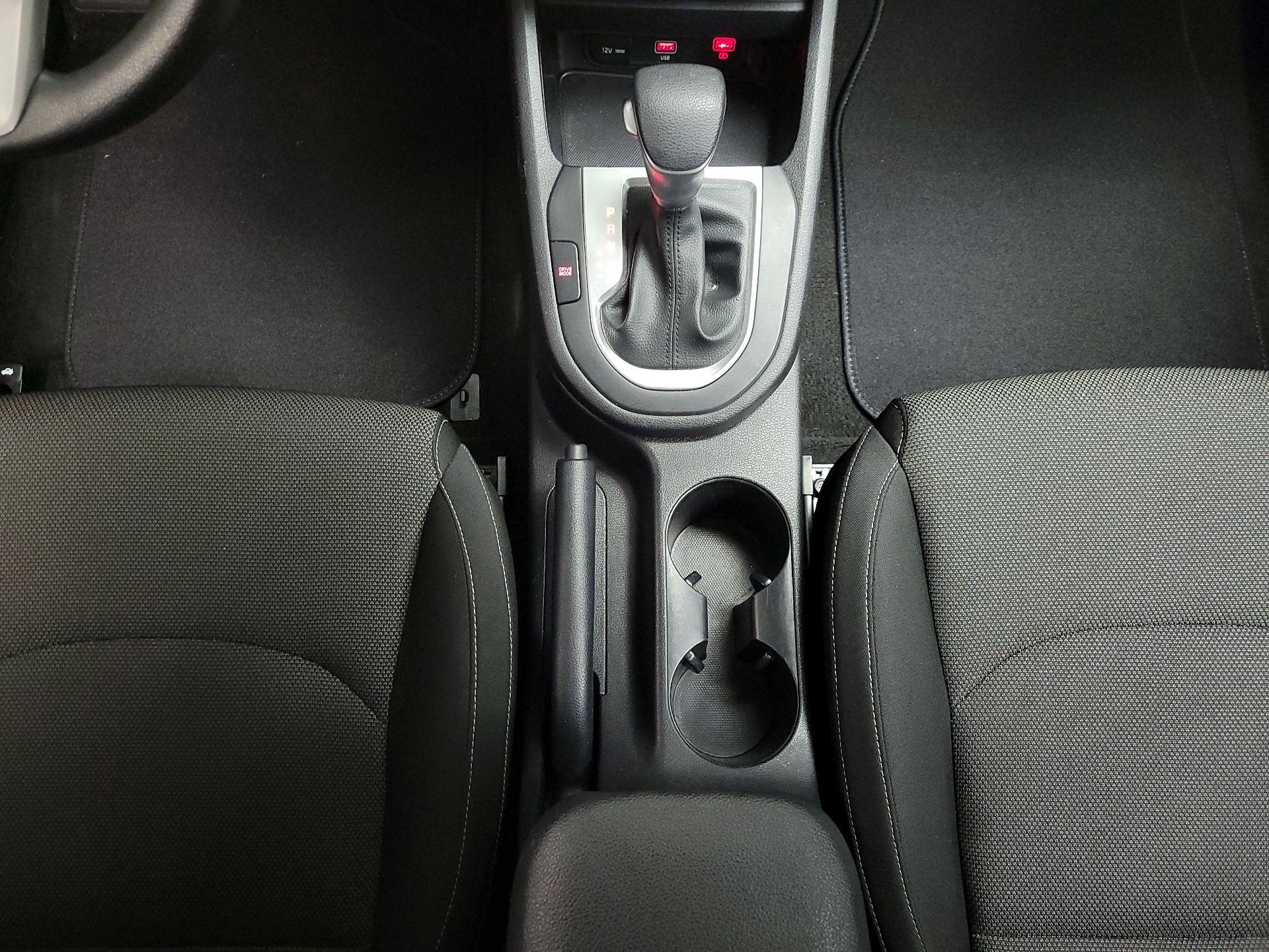 Thumbnail: 2024 Kia Forte - 17