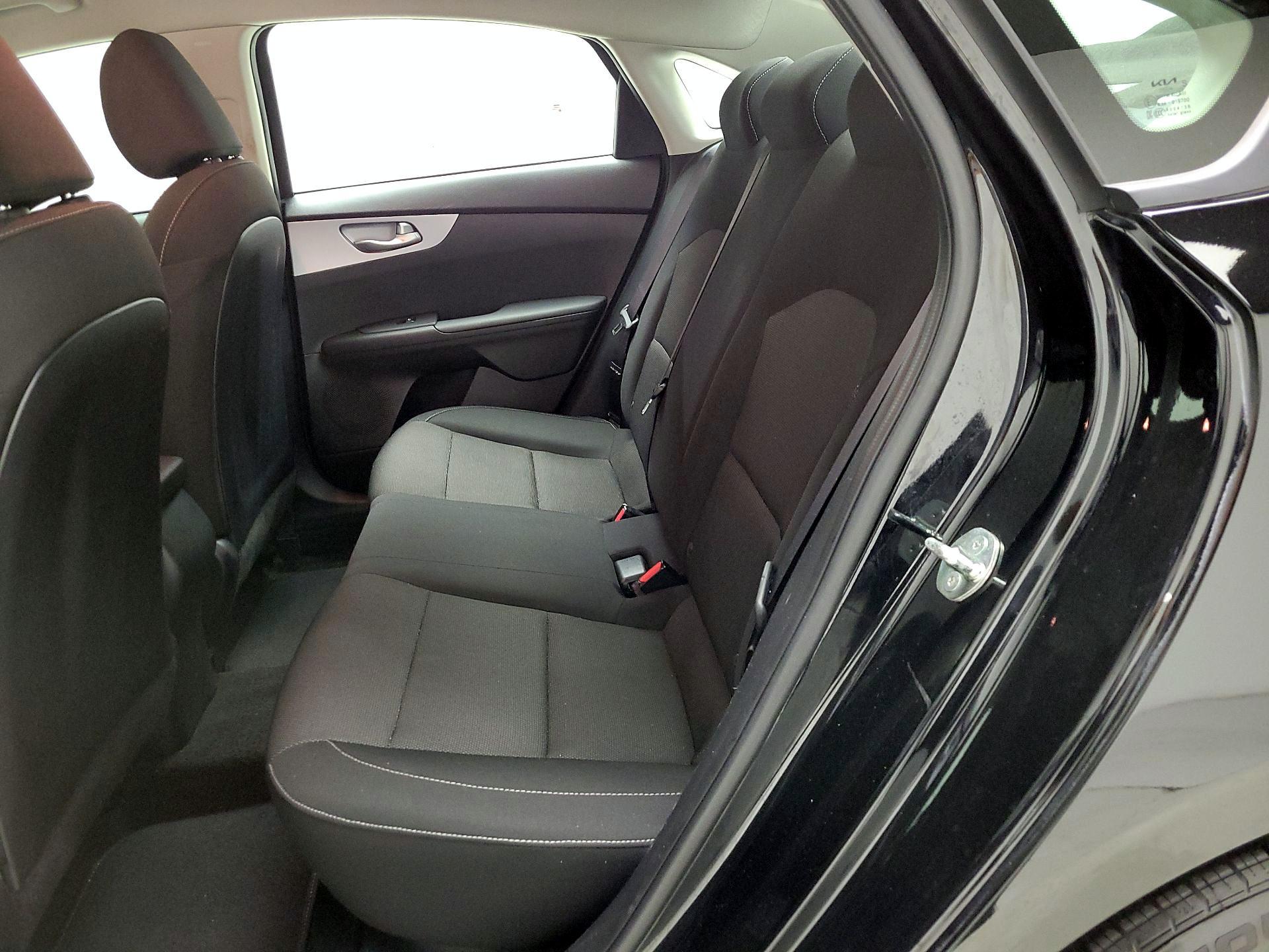 Thumbnail: 2024 Kia Forte - 19