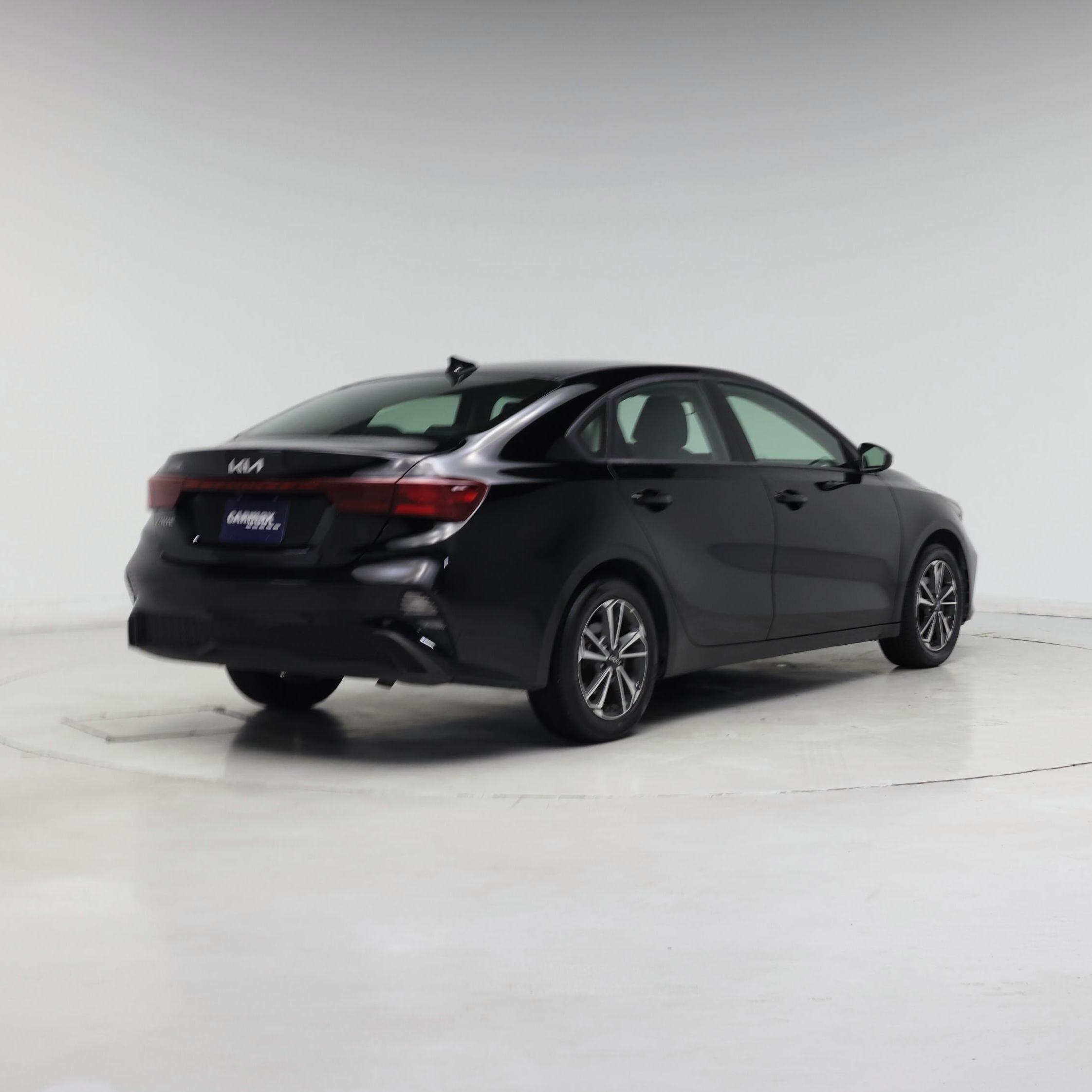 Thumbnail: 2024 Kia Forte - 8