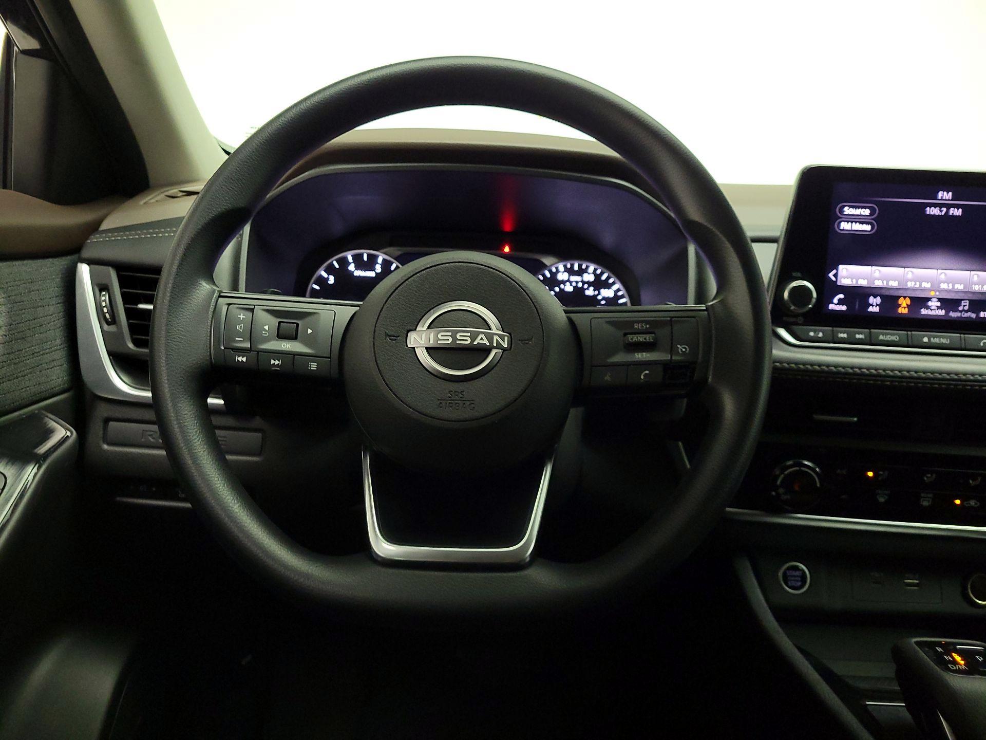 Thumbnail: 2023 Nissan Rogue - 10