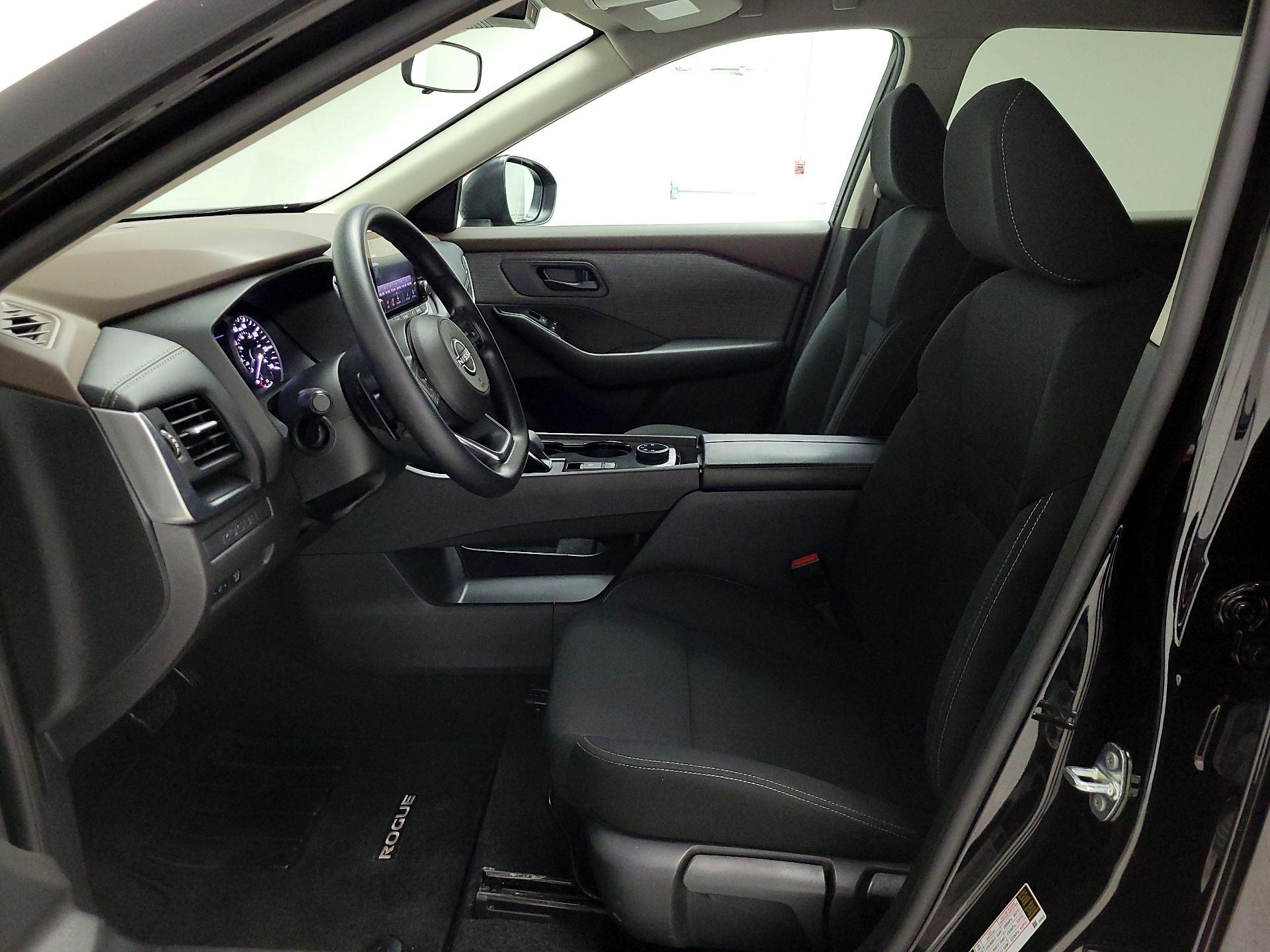 Thumbnail: 2023 Nissan Rogue - 11