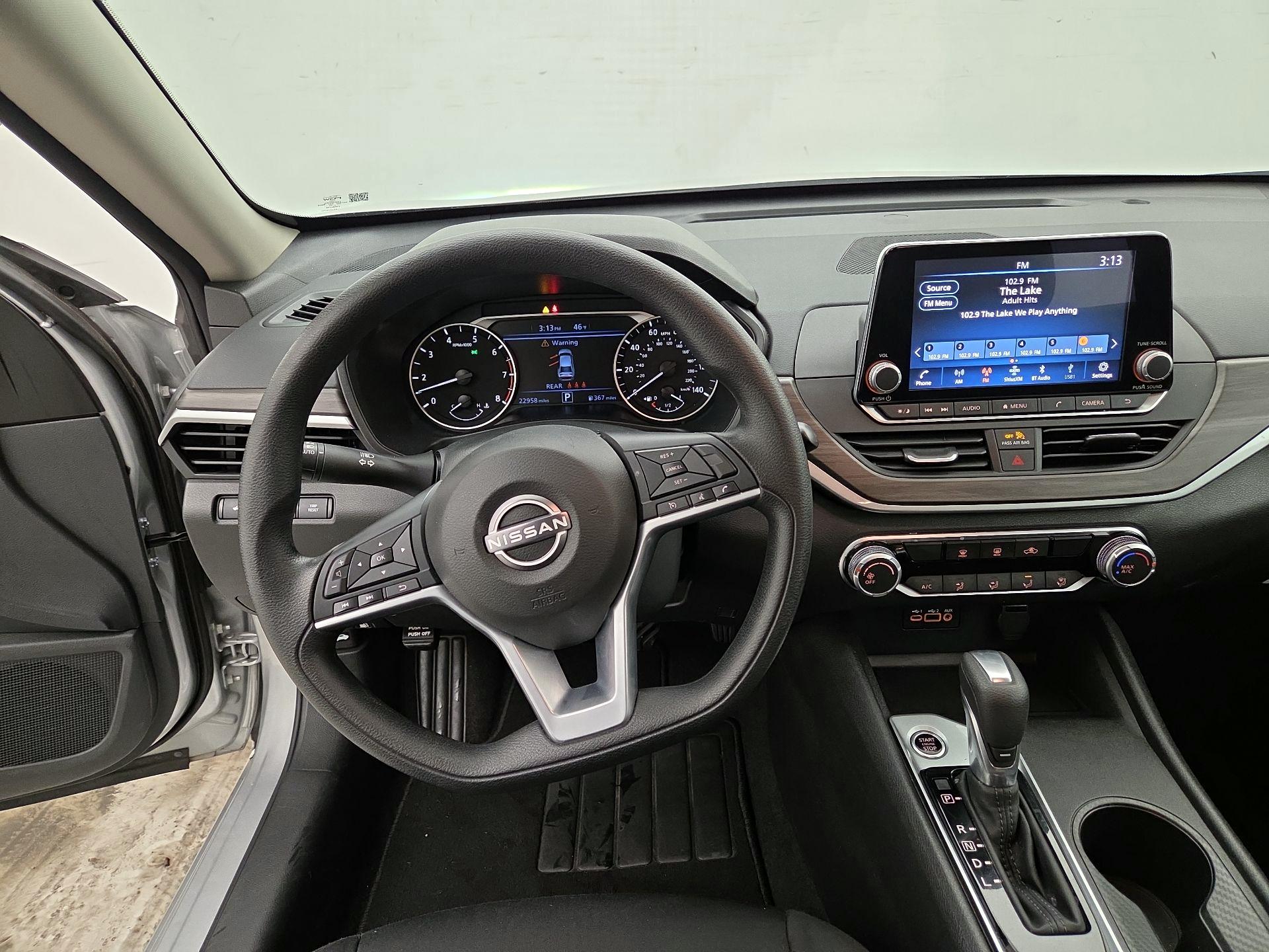 Thumbnail: 2025 Nissan Altima - 9