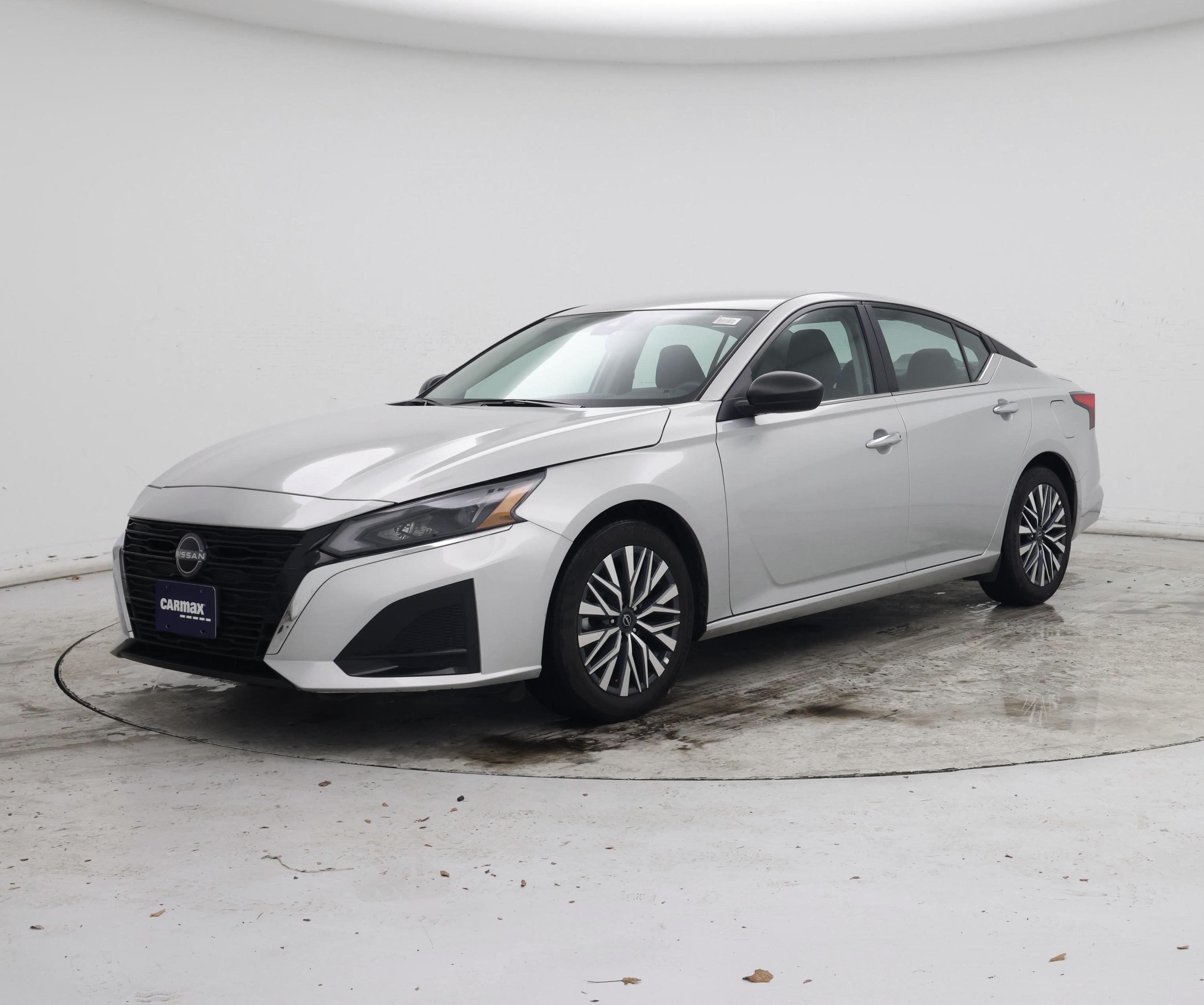 Thumbnail: 2025 Nissan Altima - 4