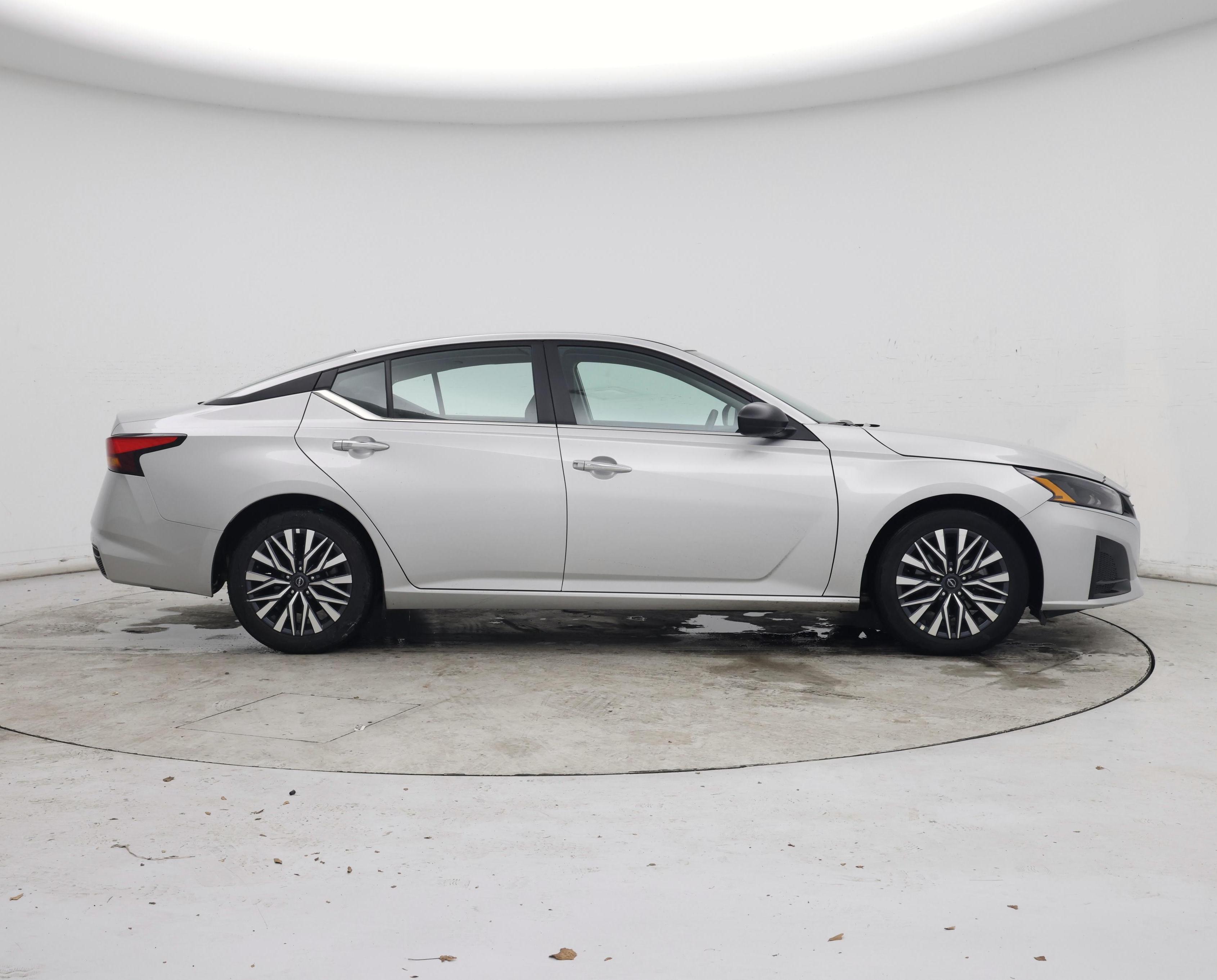 Thumbnail: 2025 Nissan Altima - 7