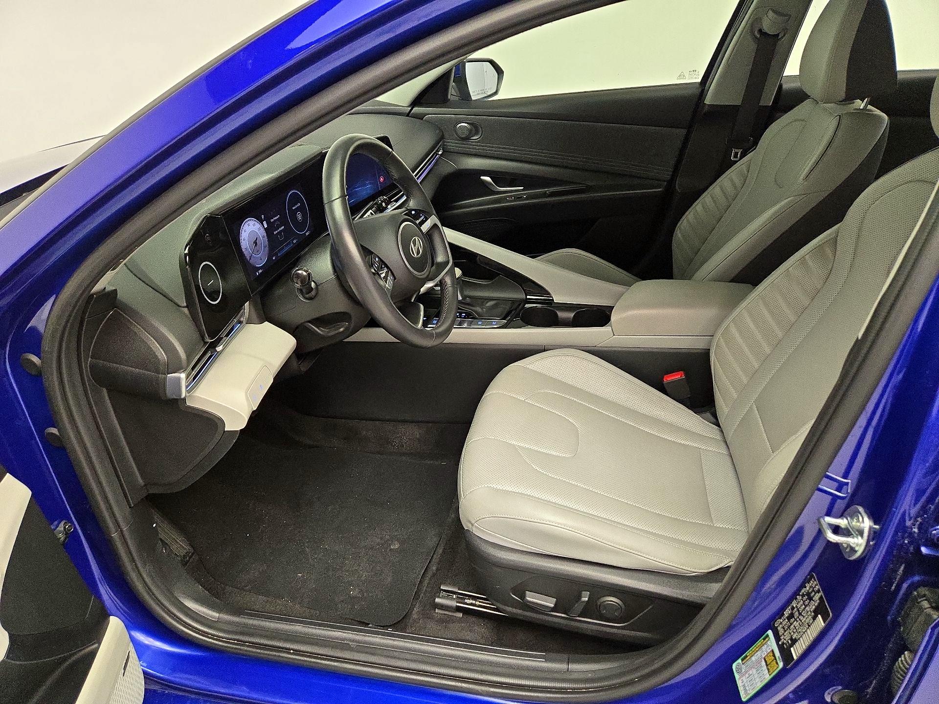 Thumbnail: 2025 Hyundai Elantra - 11