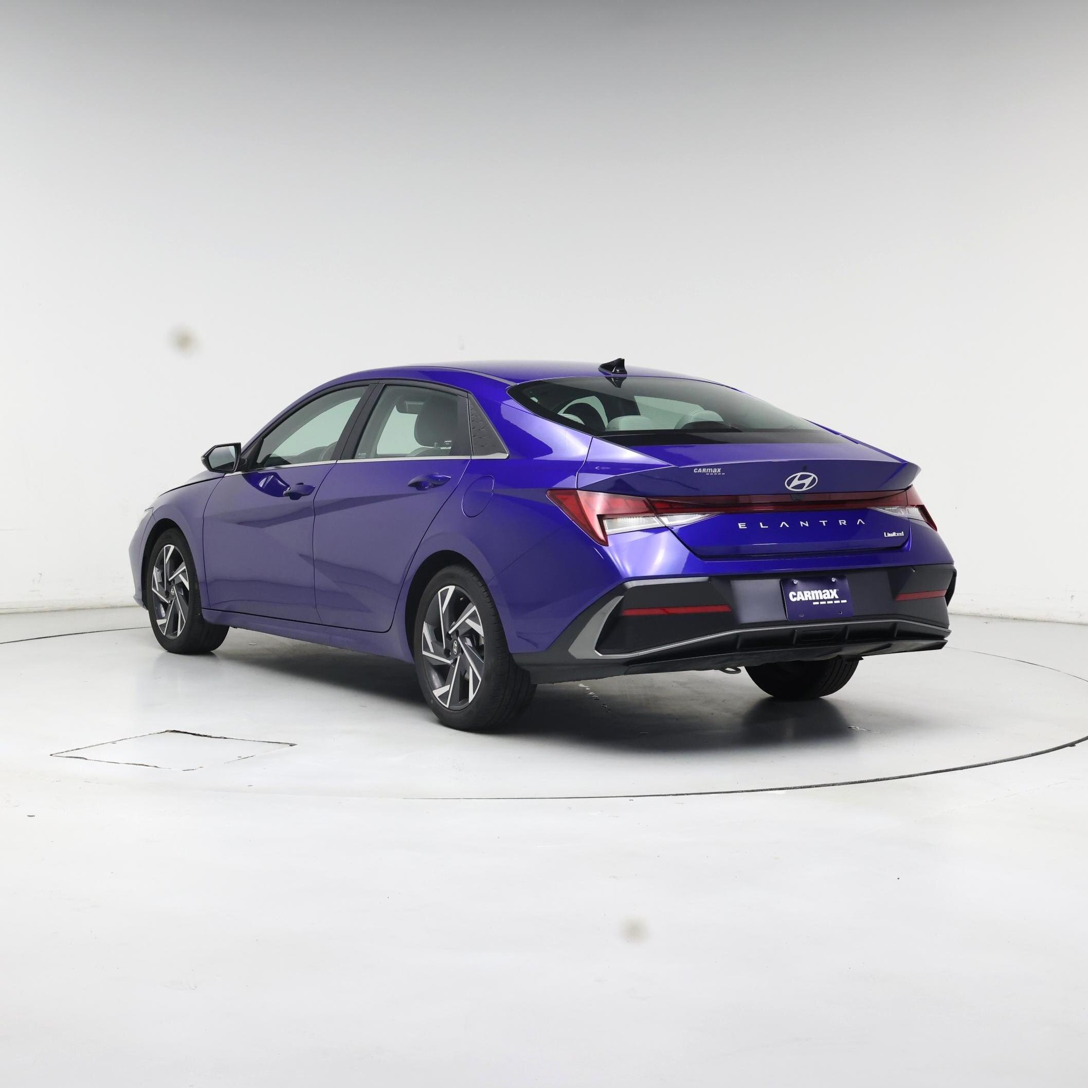 Thumbnail: 2025 Hyundai Elantra - 2