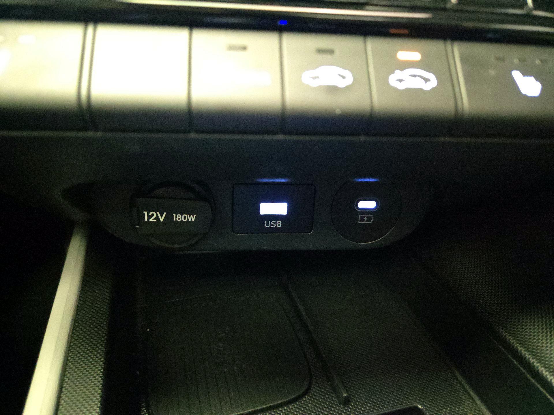 Thumbnail: 2025 Hyundai Elantra - 19