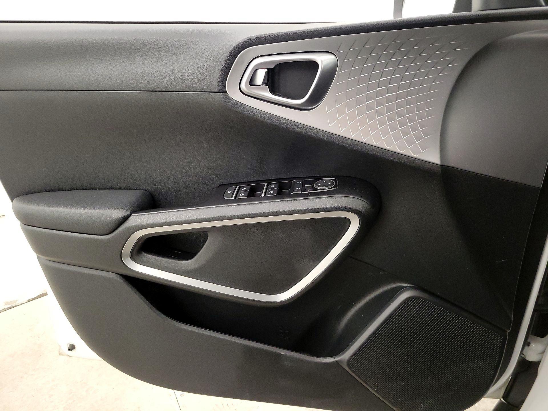 Thumbnail: 2025 Kia Soul - 12