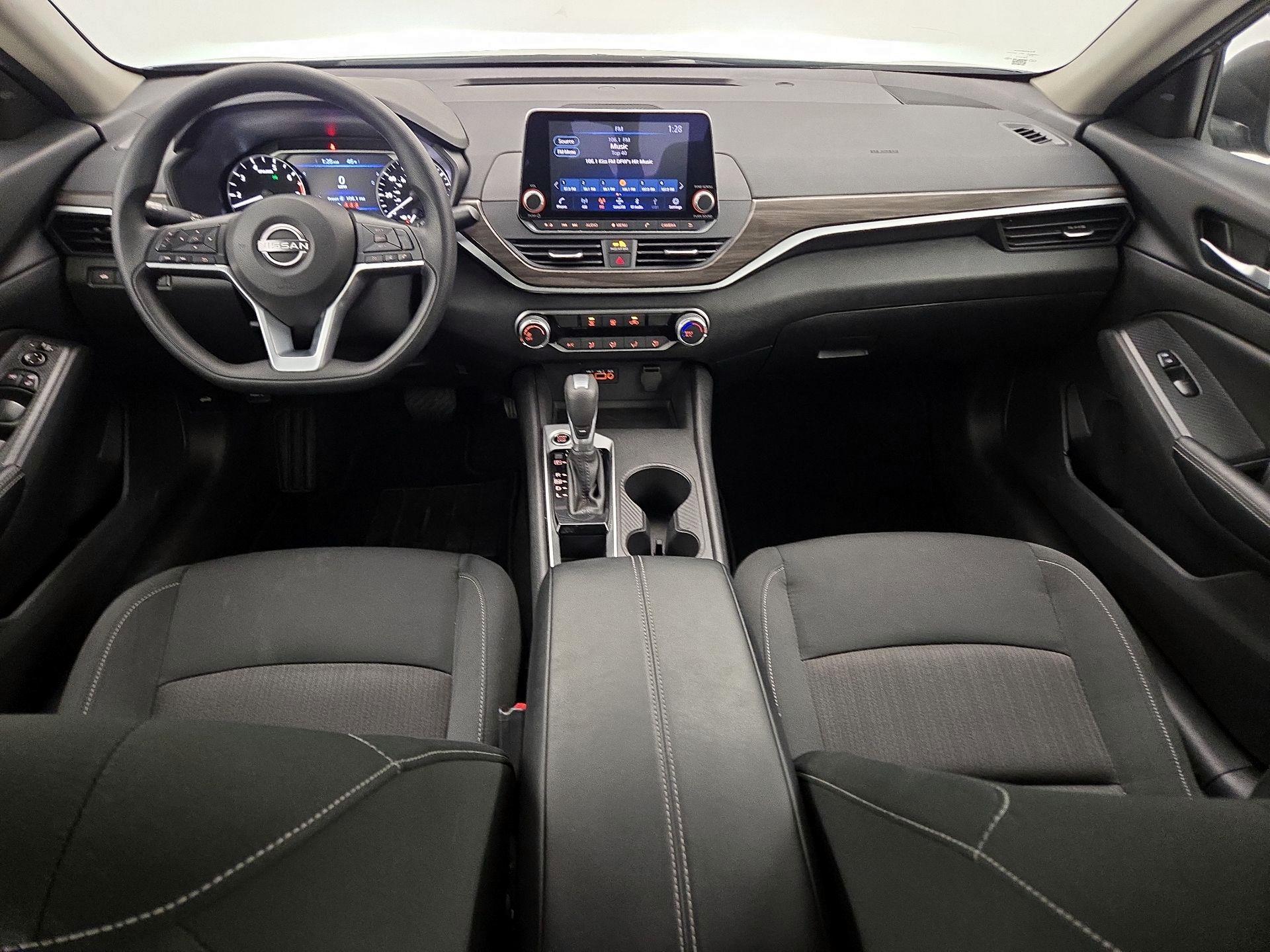 Thumbnail: 2025 Nissan Altima - 9